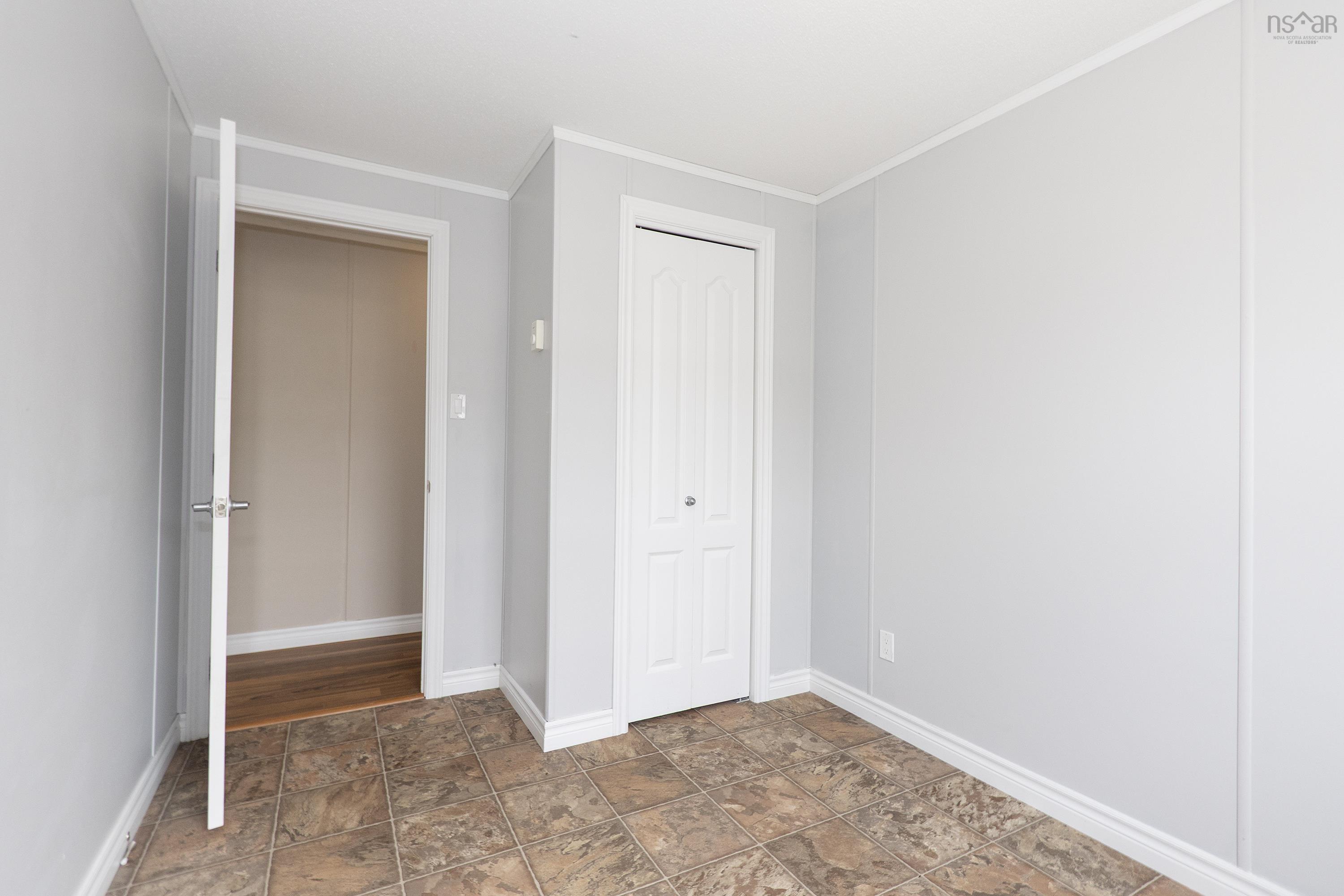 $197,900.00: 25 Pinehurst Street, Amherst