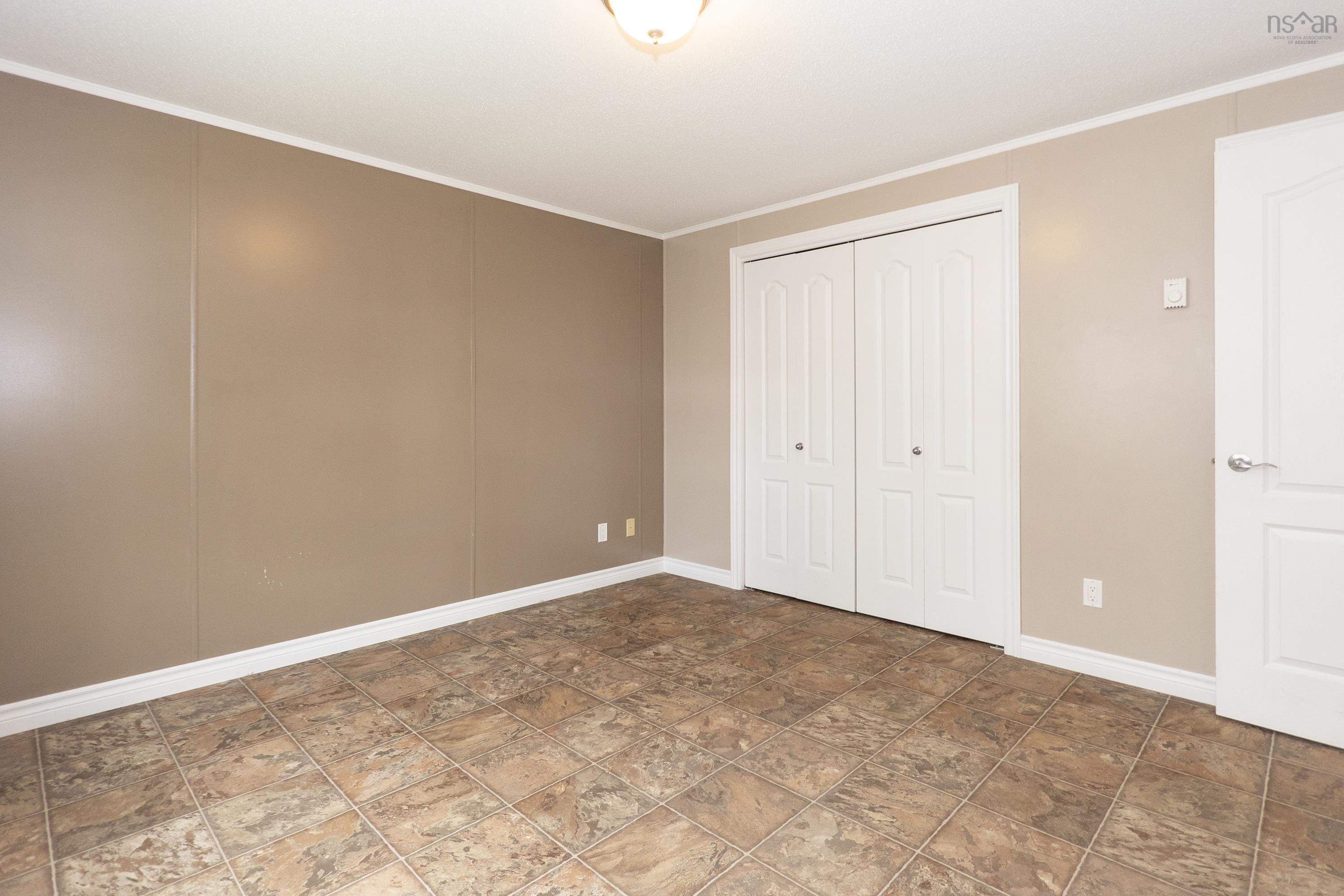 $197,900.00: 25 Pinehurst Street, Amherst