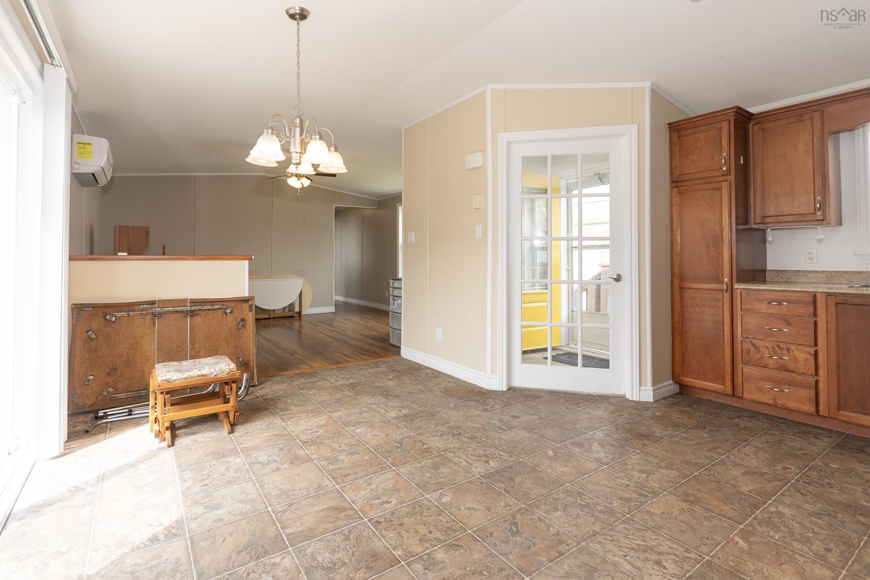 $197,900.00: 25 Pinehurst Street, Amherst