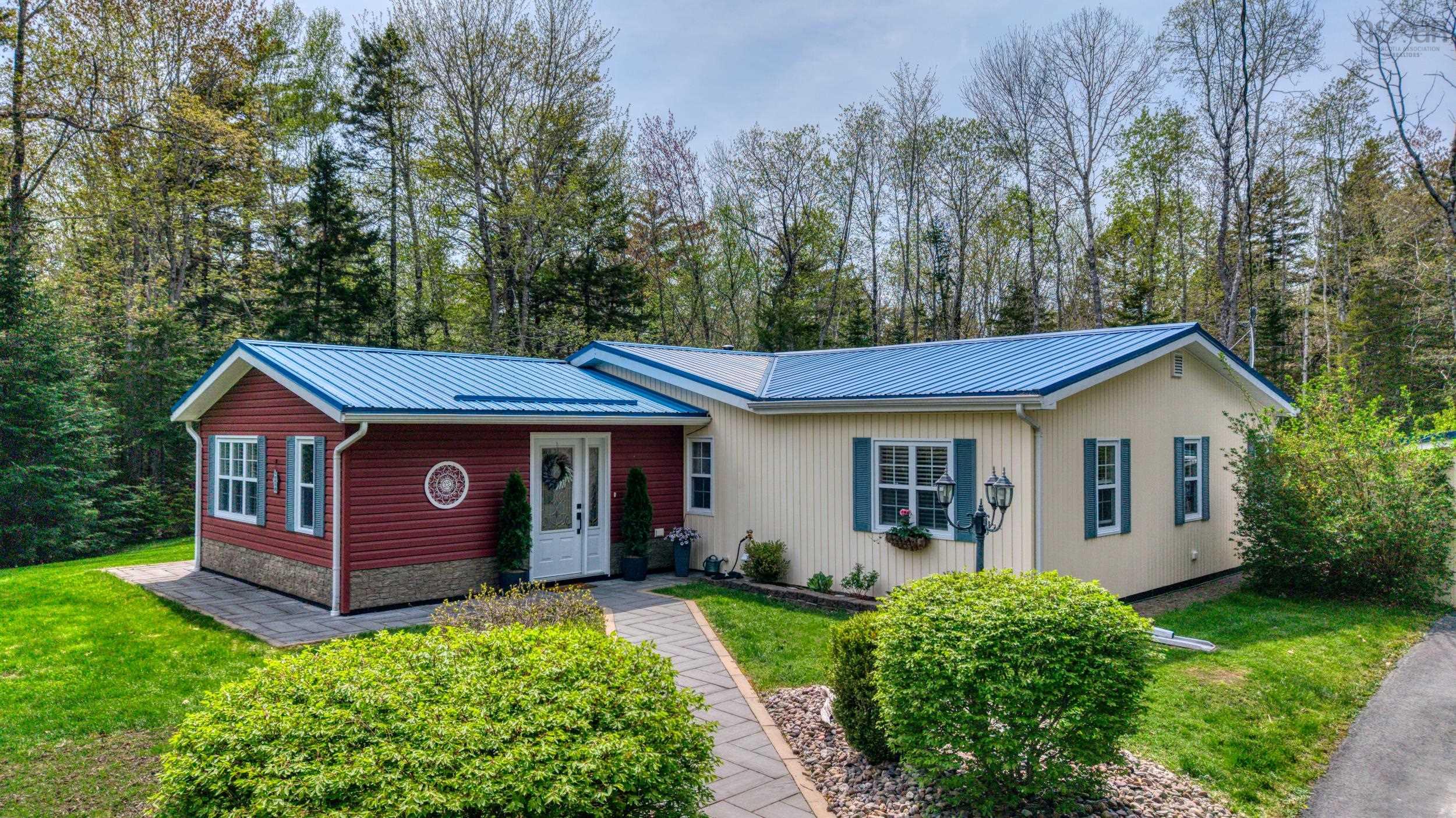$415,000.00: 245 Forest Drive, Hemford