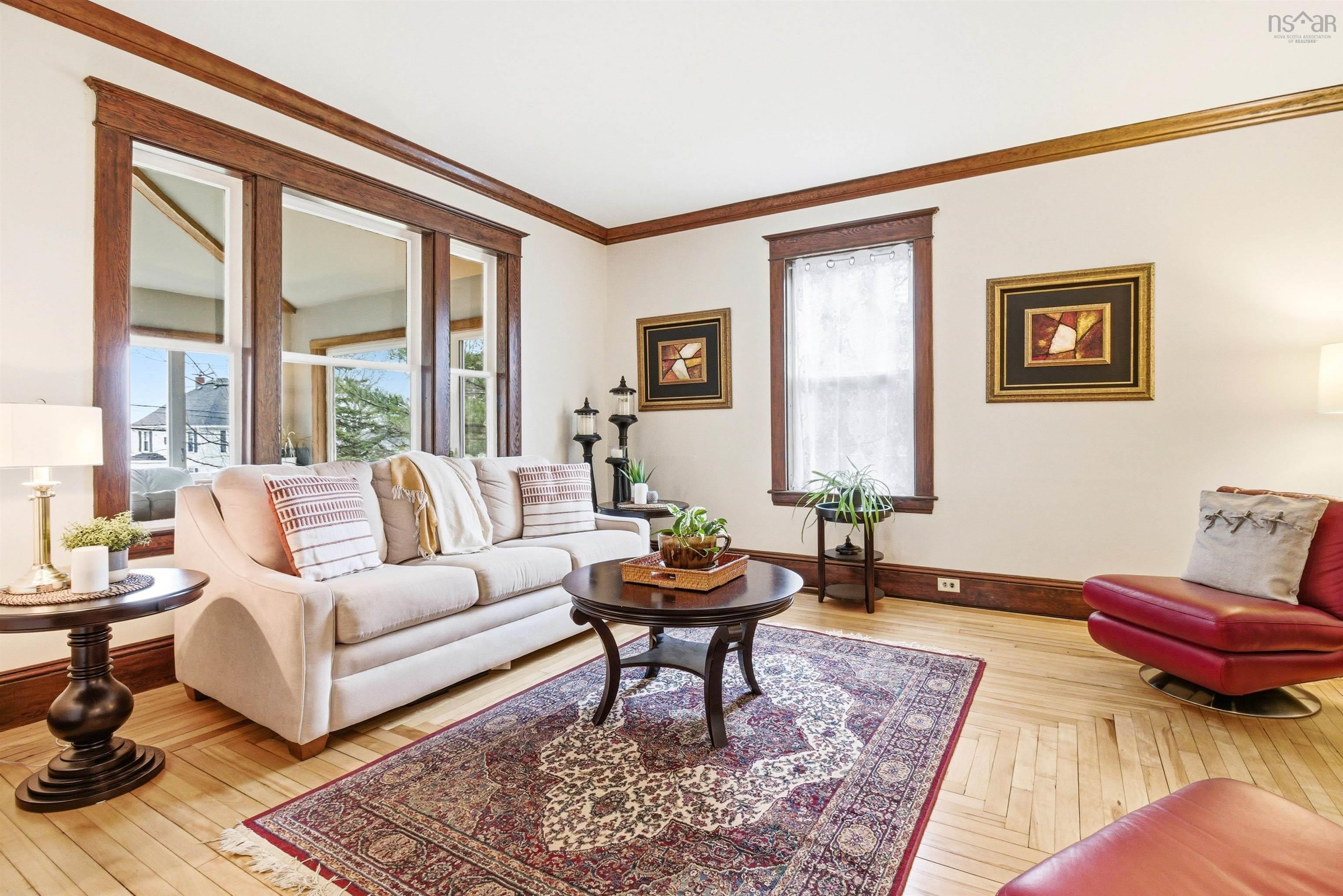 $575,000.00: 11659 Highway 16, Boylston