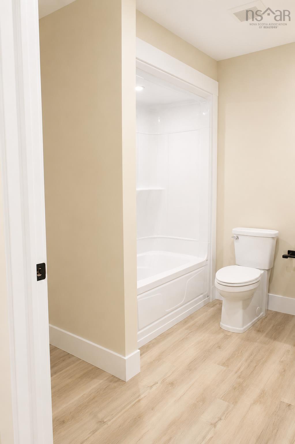 $484,000.00: 17 Kara Anne, New Minas