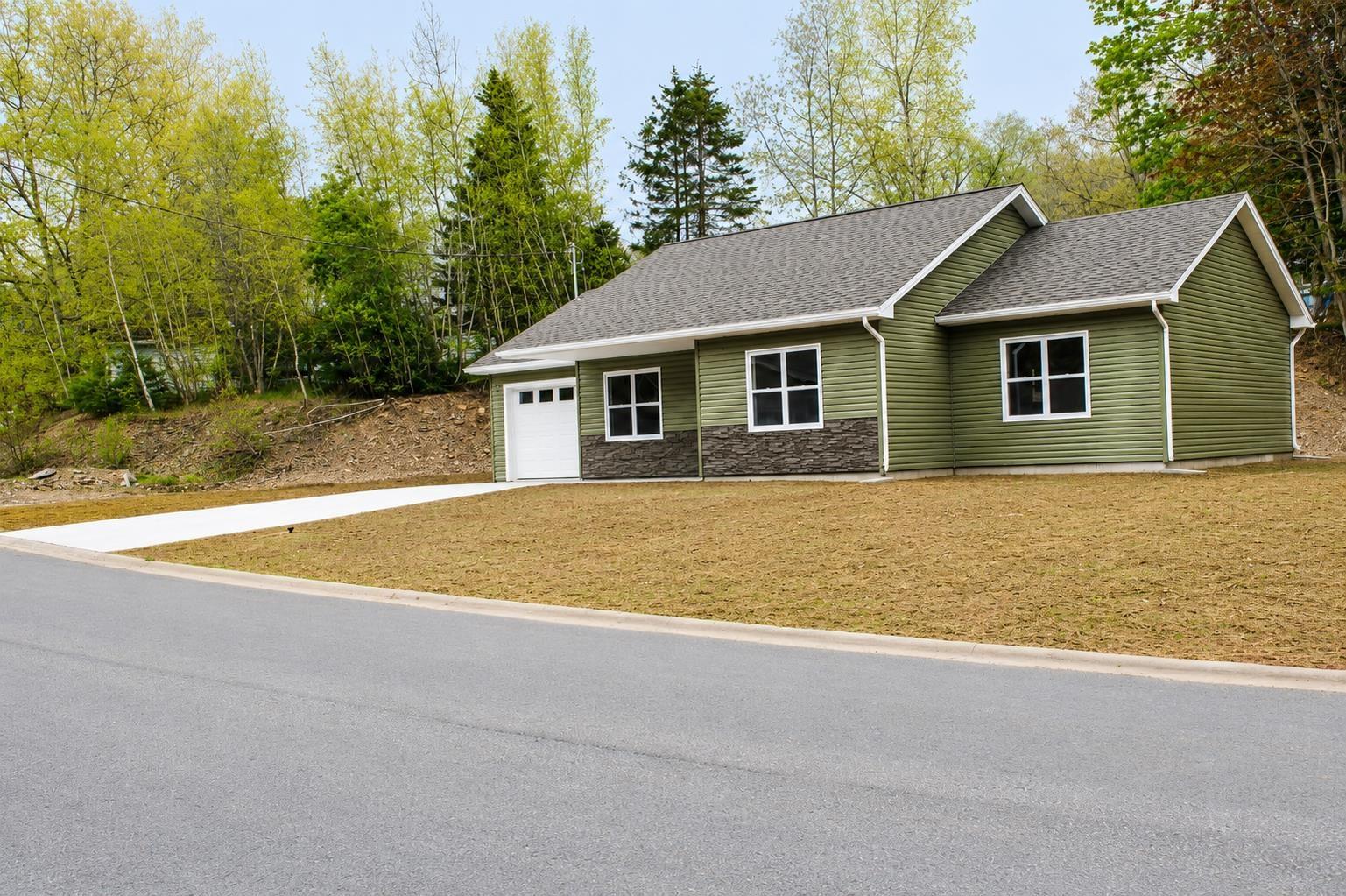 $484,000.00: 17 Kara Anne, New Minas
