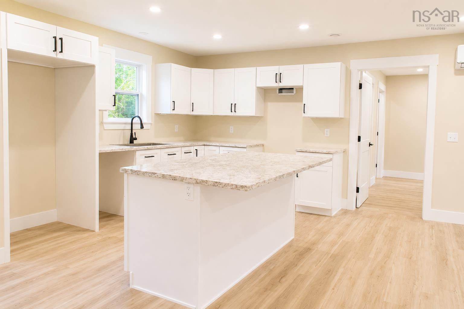 $484,000.00: 17 Kara Anne, New Minas