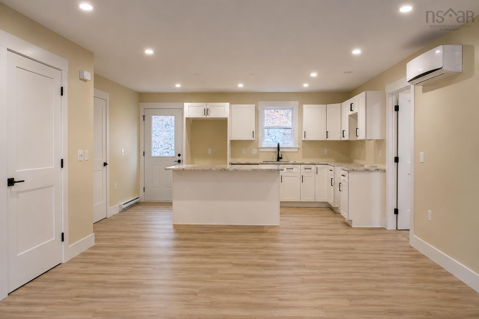 $484,000.00: 17 Kara Anne, New Minas