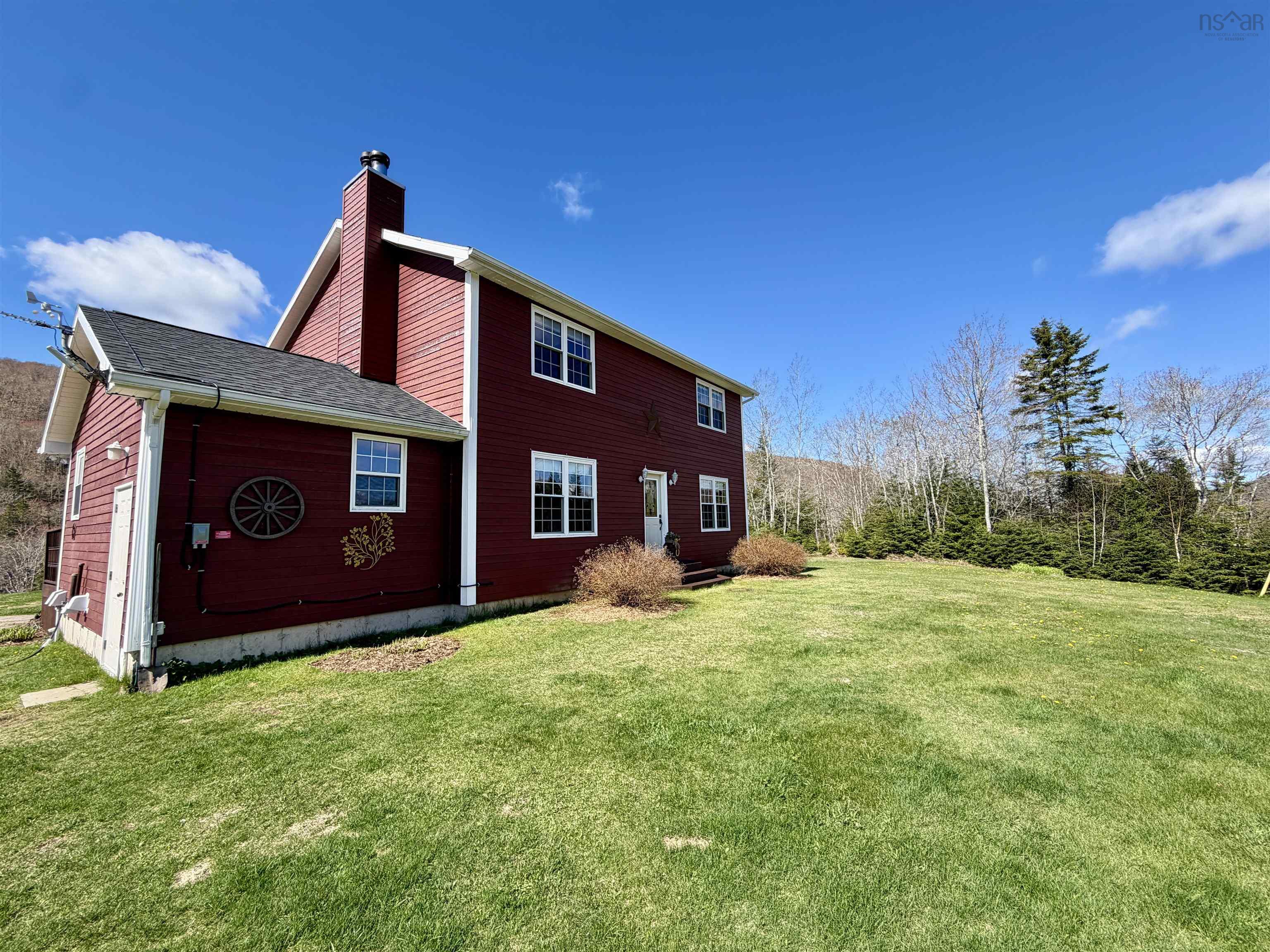 $489,900.00: 16389 Route 316, Country Harbour Mines