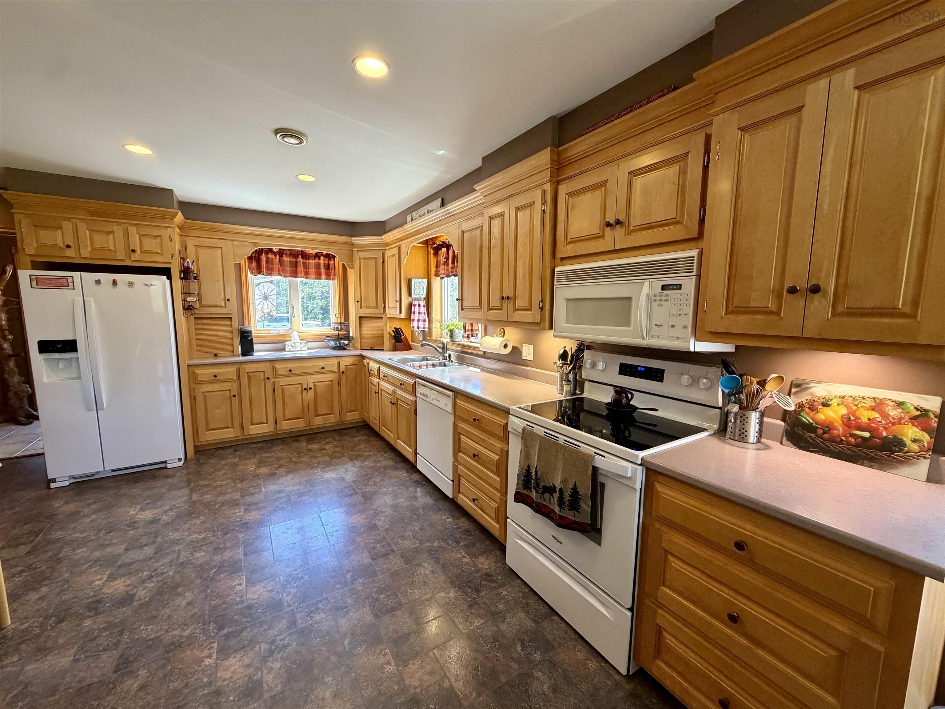$489,900.00: 16389 Route 316, Country Harbour Mines