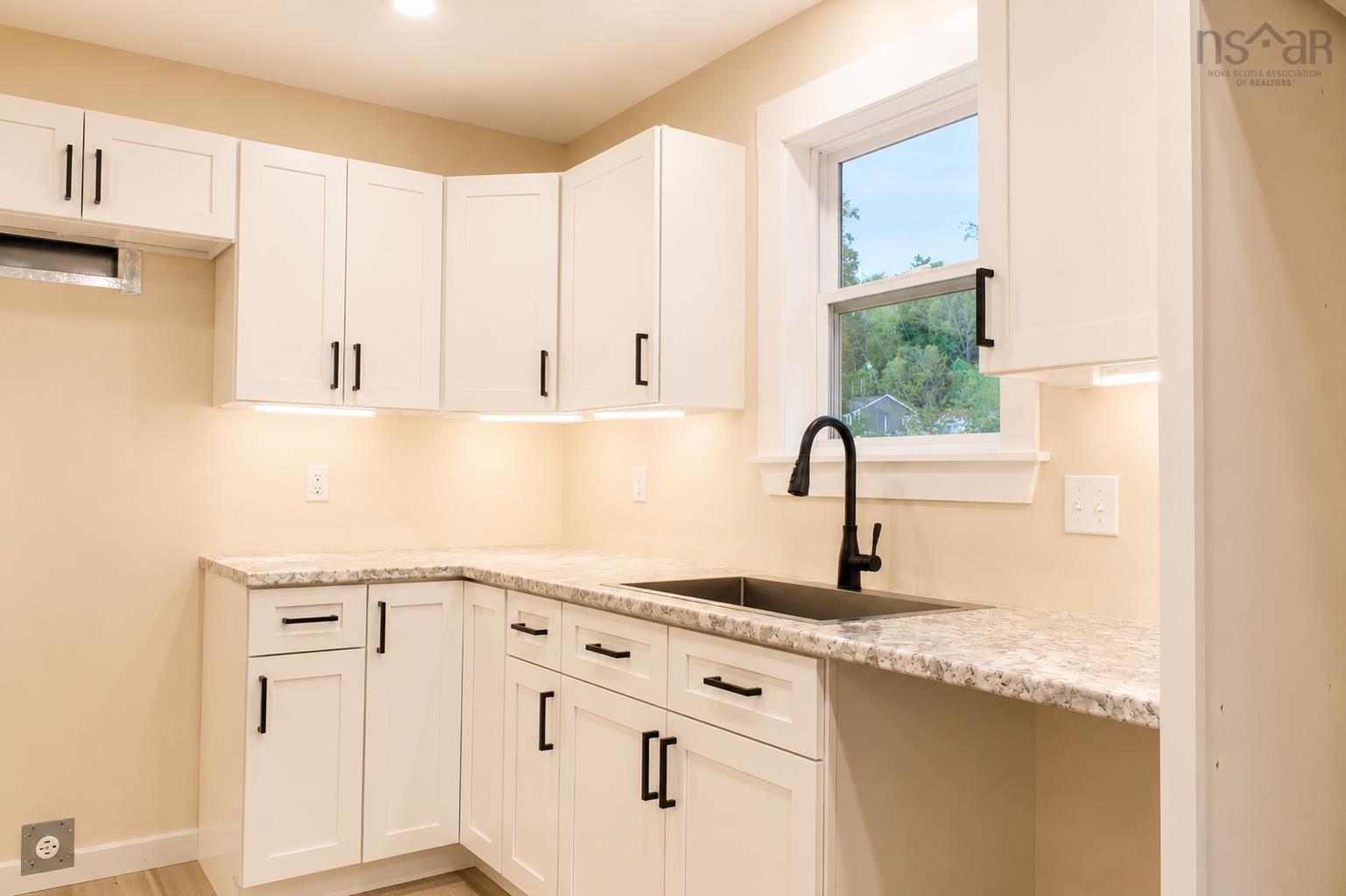 $494,000.00: 22 Kara Anne, New Minas