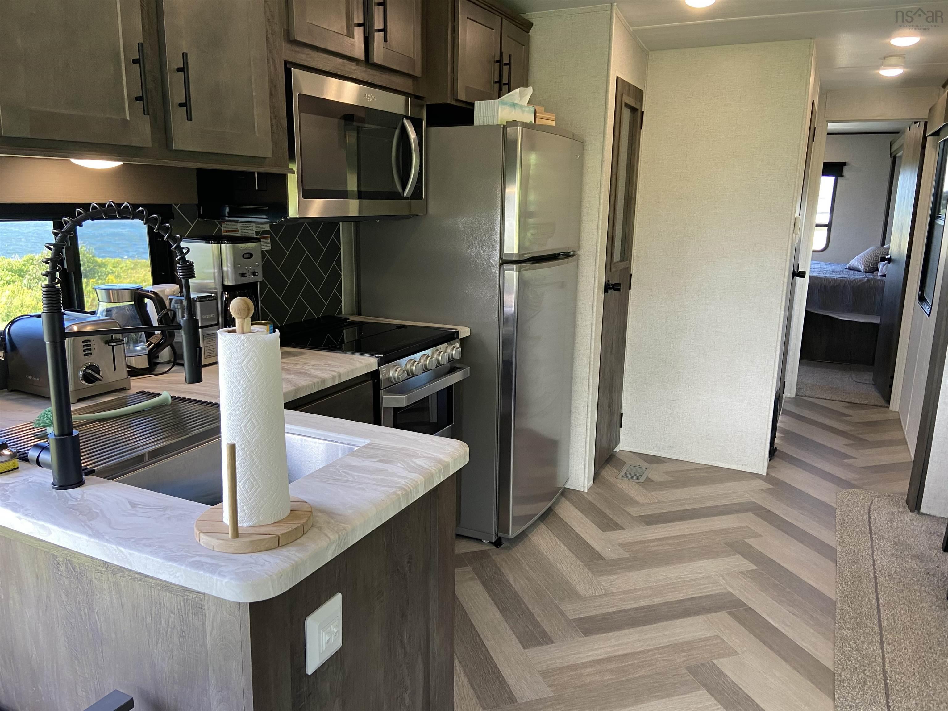 $329,000.00: 70 Beach Cove Lane, Belle Côte