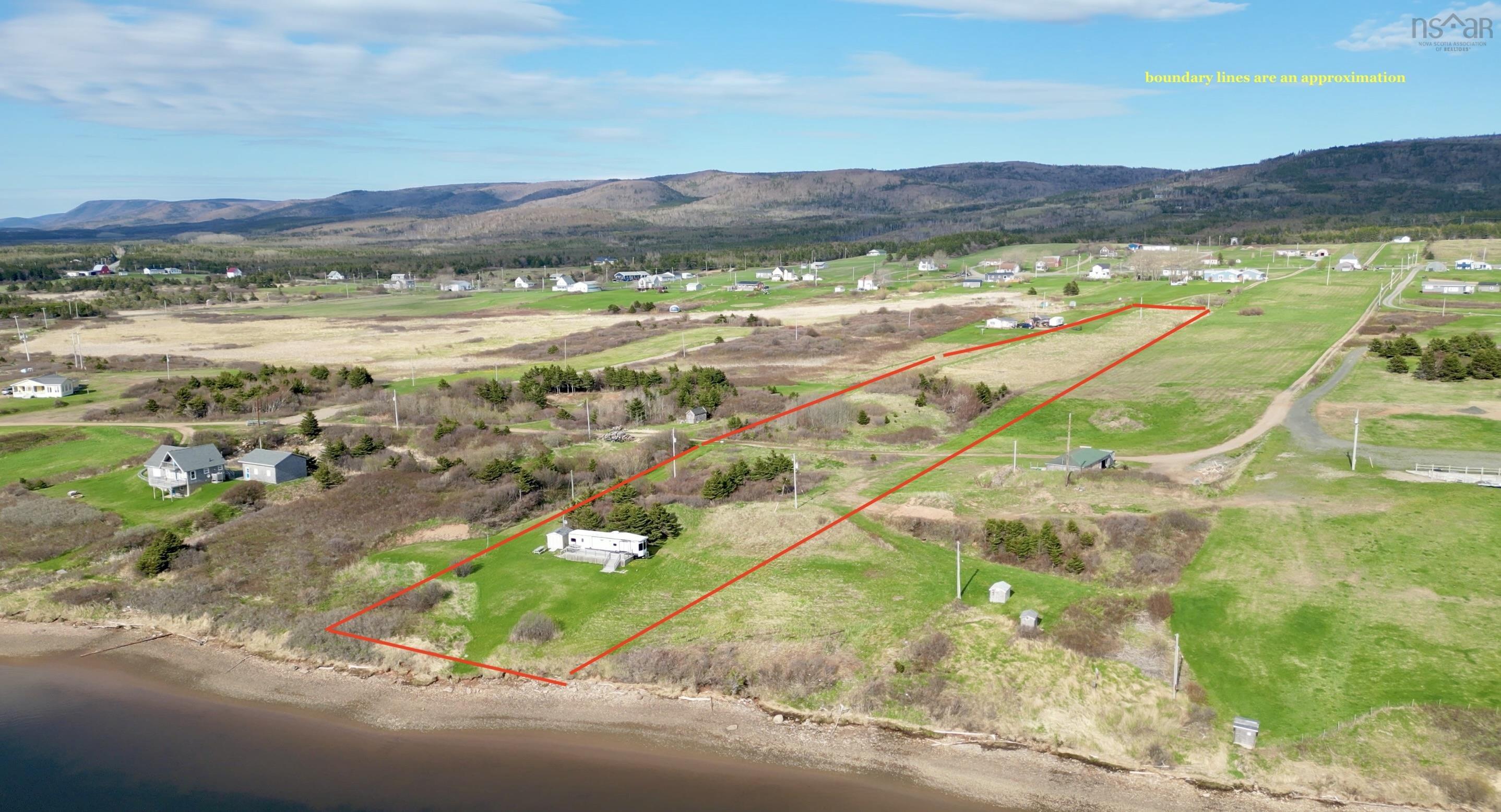 $329,000.00: 70 Beach Cove Lane, Belle Côte
