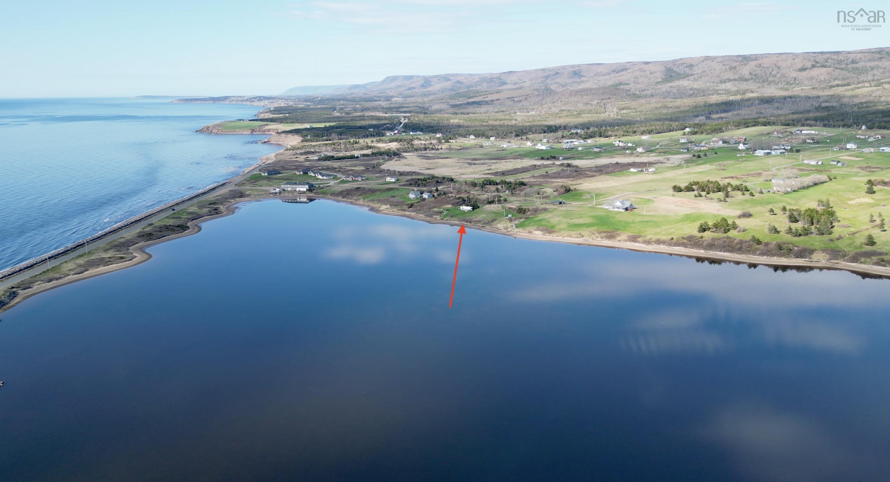 $329,000.00: 70 Beach Cove Lane, Belle Côte