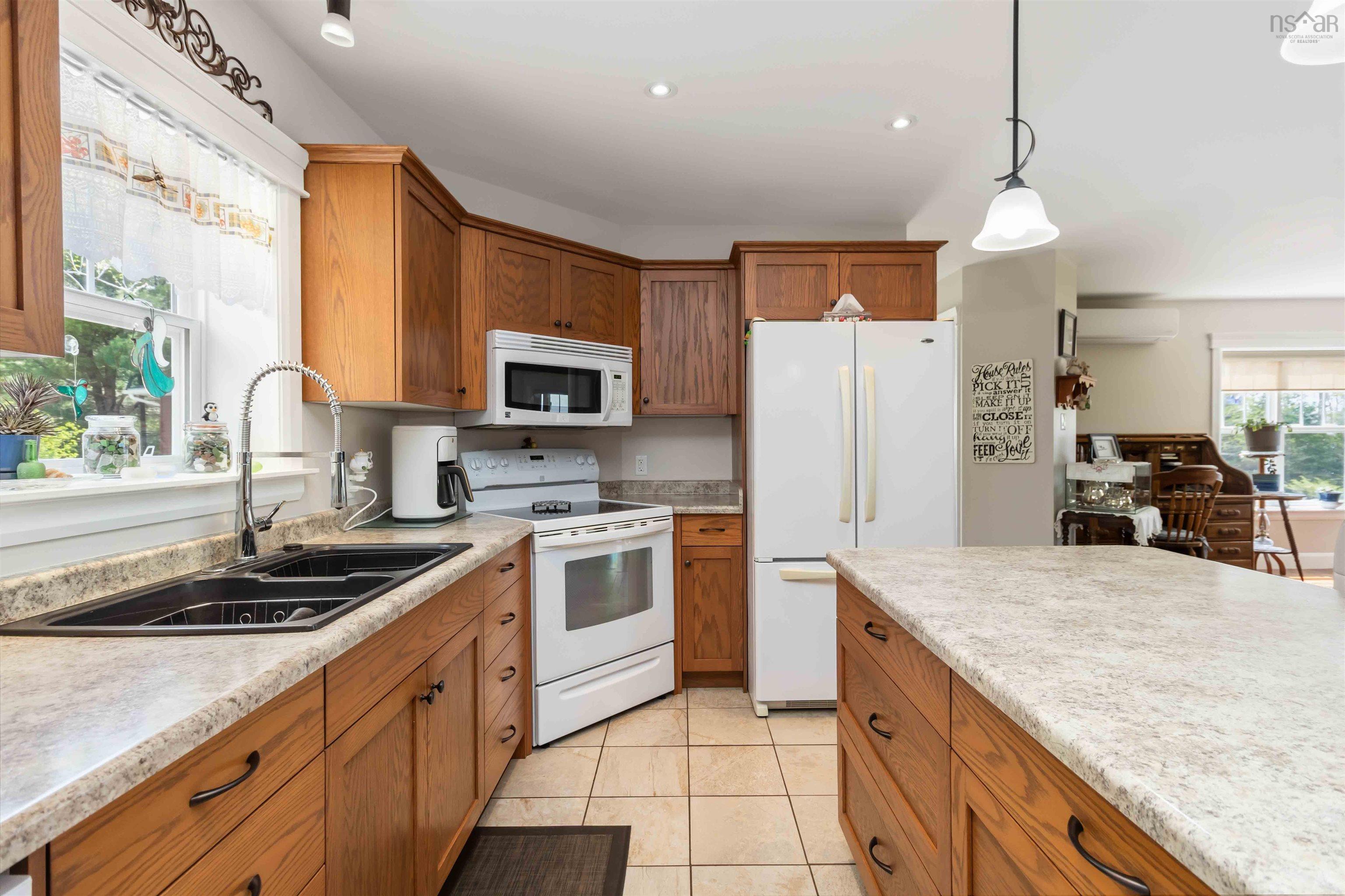 $699,900.00: 439 Wallaback Drive, New Ross