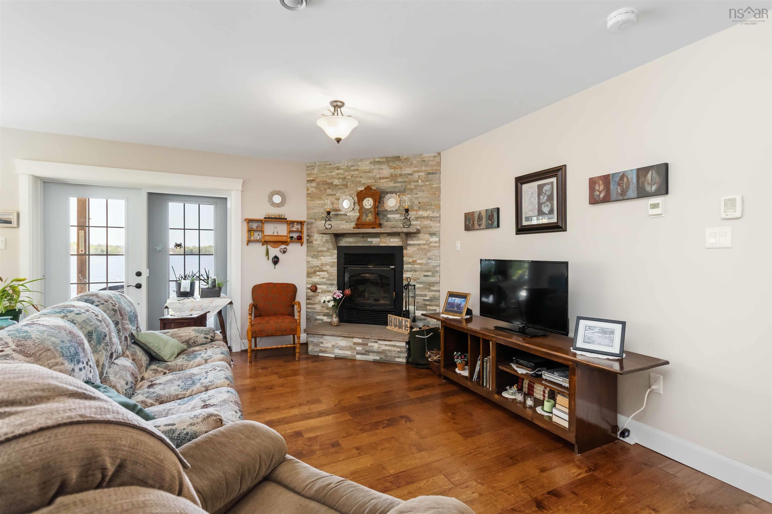 $699,900.00: 439 Wallaback Drive, New Ross