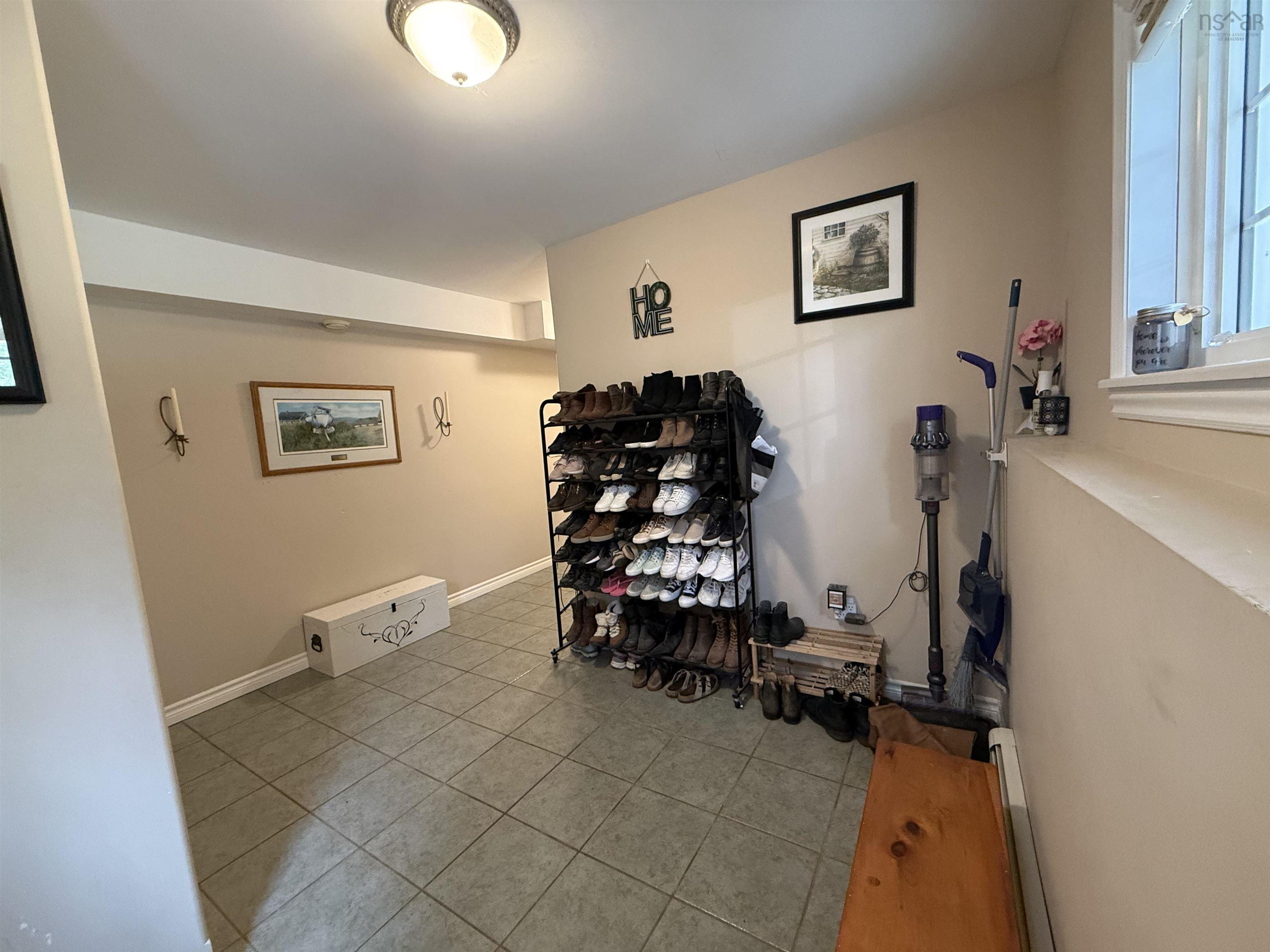 $575,000.00: 20 Heather Court, Bridgewater