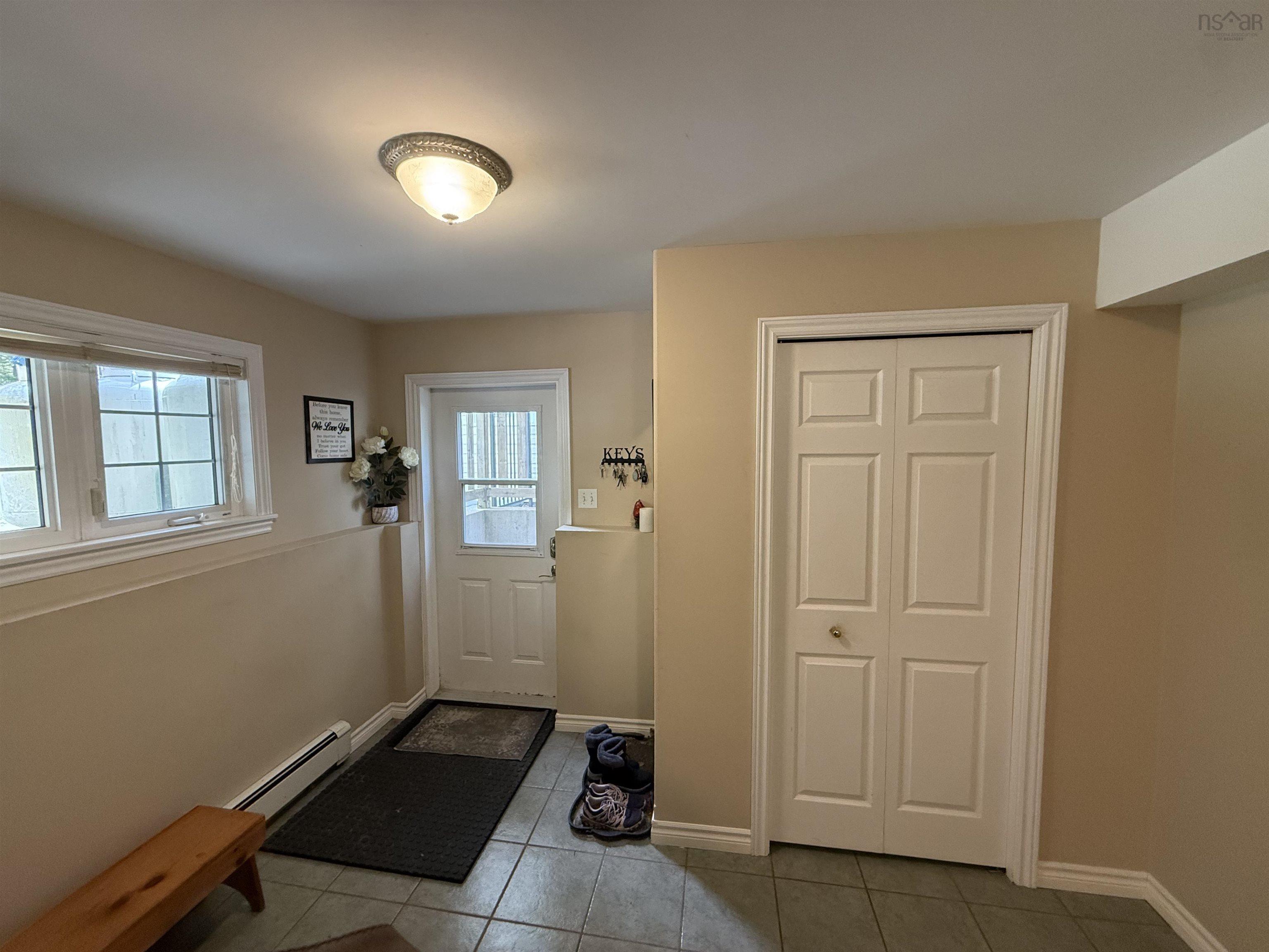 $575,000.00: 20 Heather Court, Bridgewater
