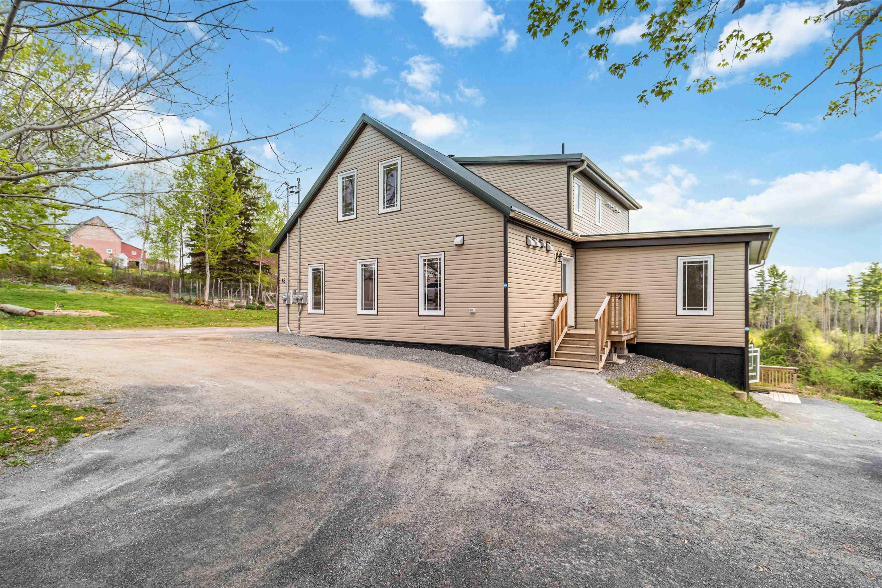 $689,900.00: 42 Cornwall Road, Blockhouse