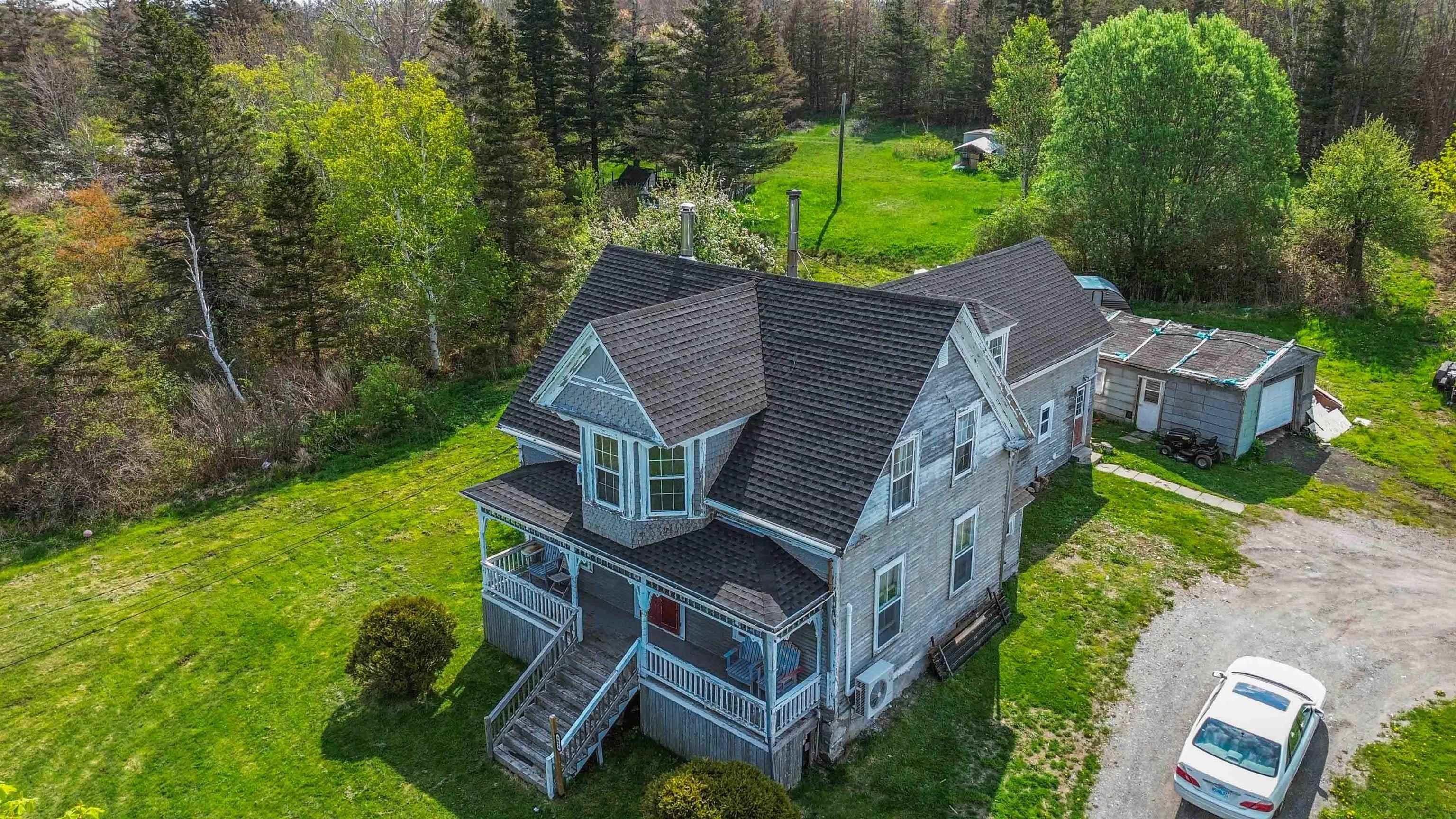 $230,000.00: 8094 Highway 101, Barton