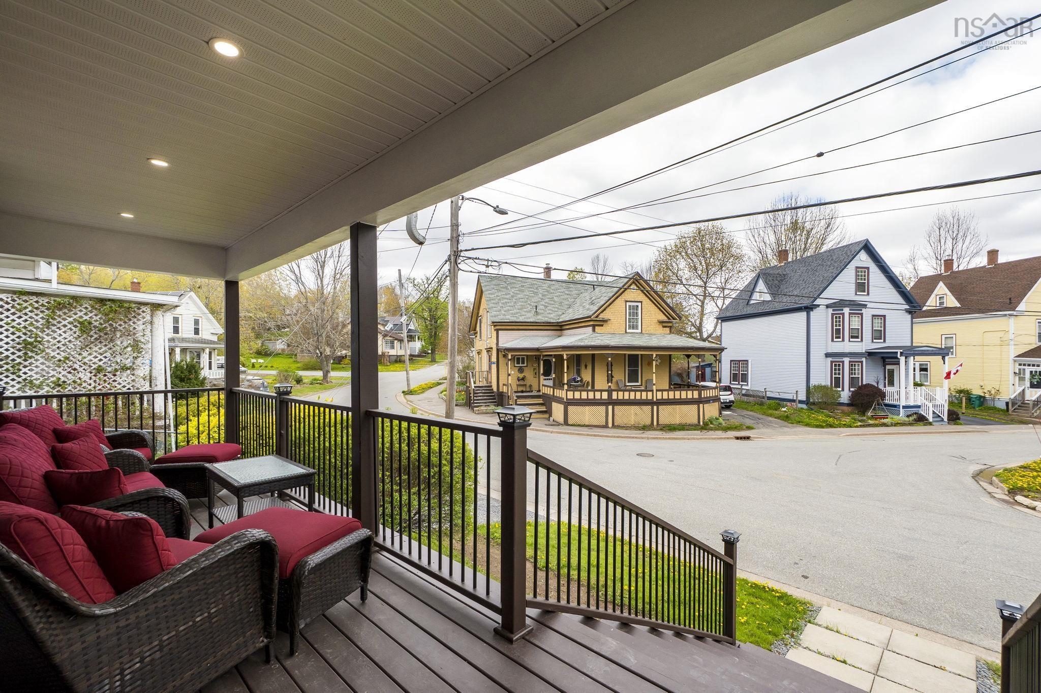 $499,900.00: 154 Chestnut Street, Windsor