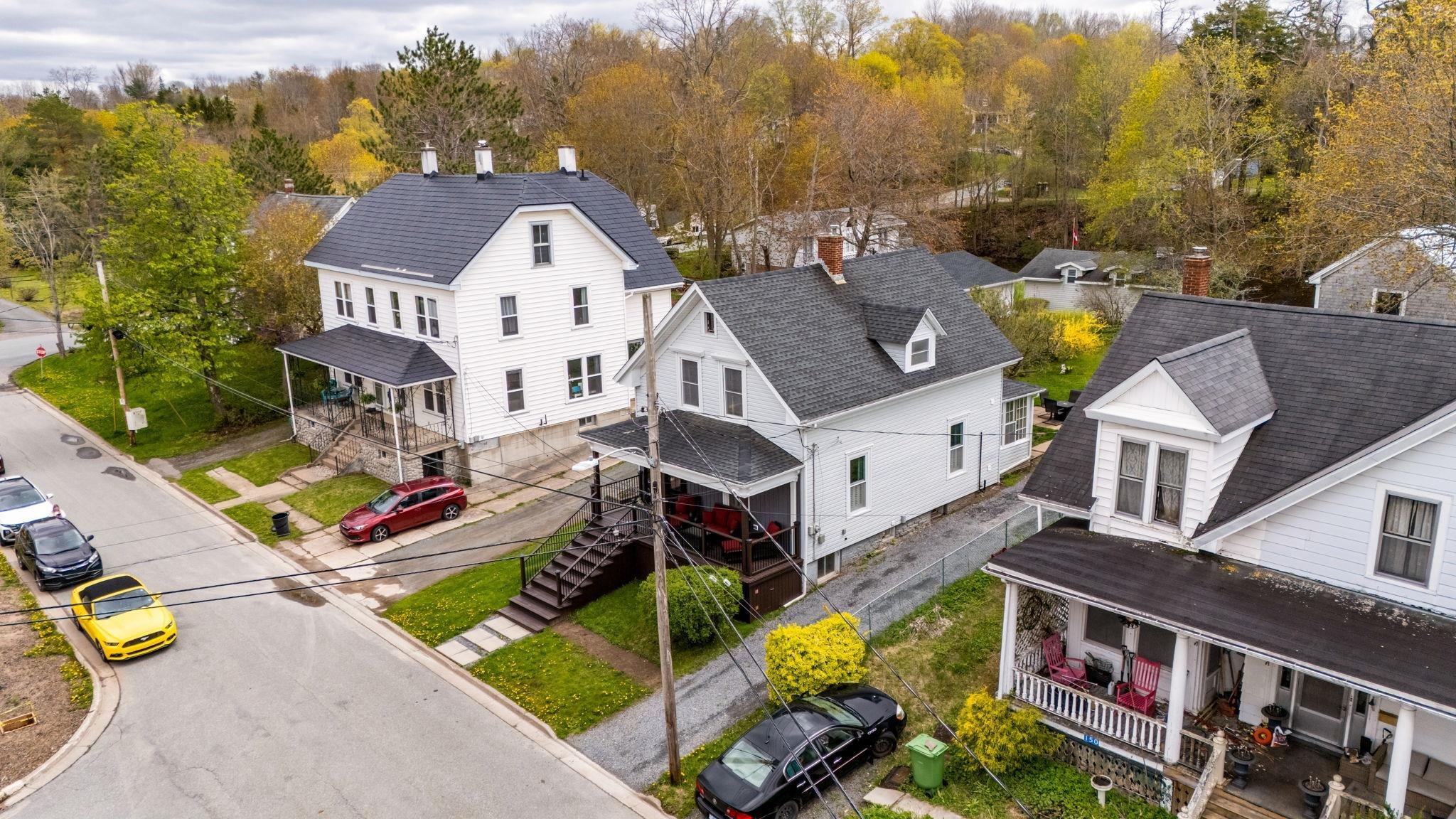 $499,900.00: 154 Chestnut Street, Windsor
