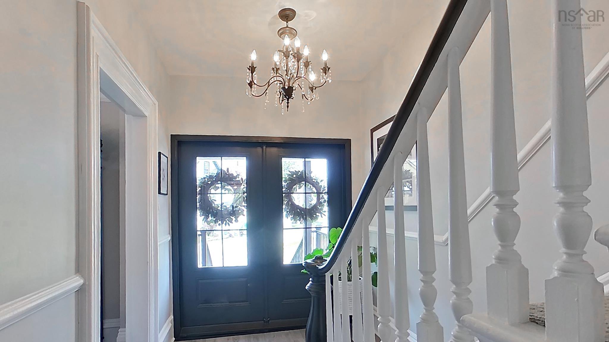 $499,900.00: 154 Chestnut Street, Windsor