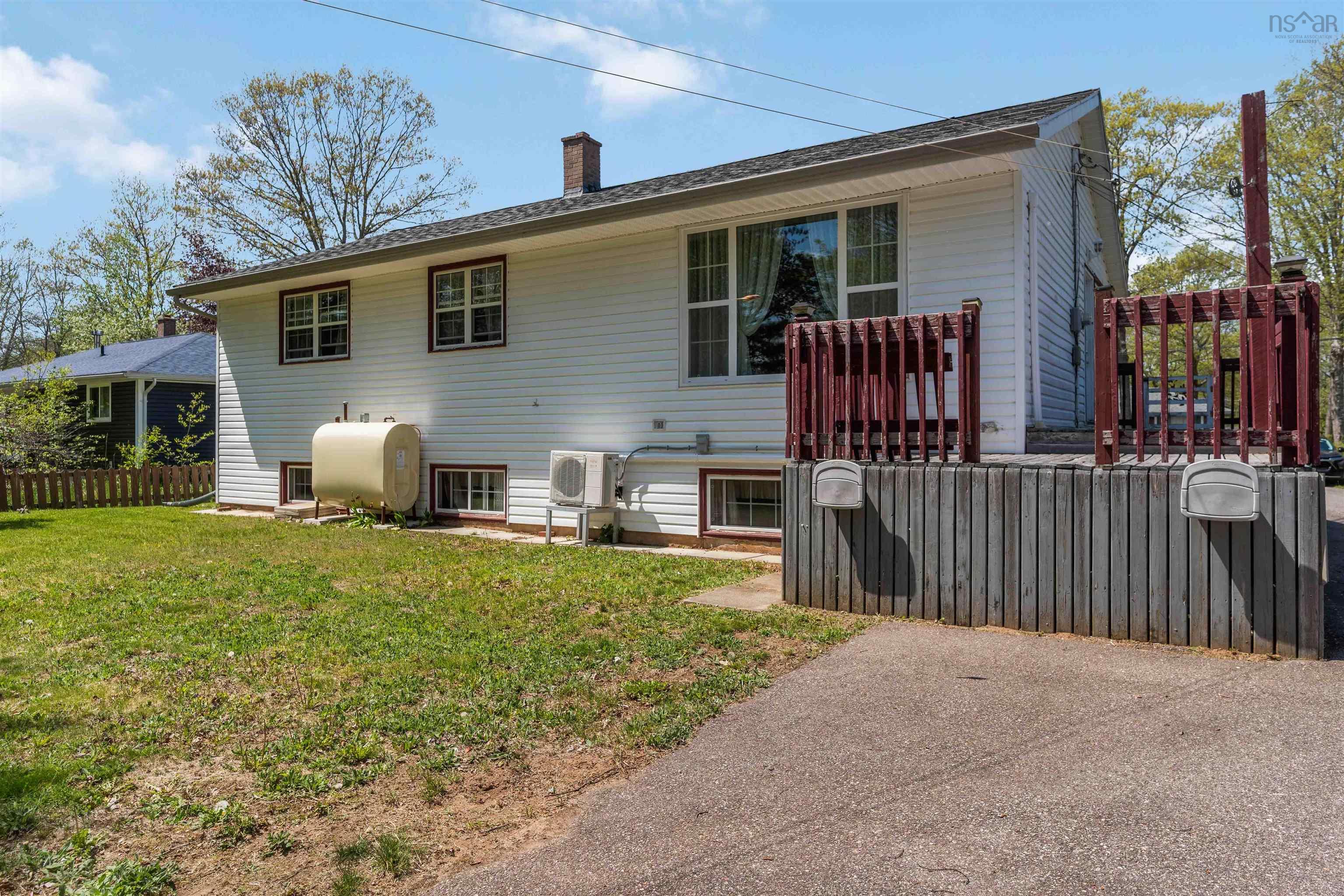 $339,000.00: 864 Carol Street, Greenwood