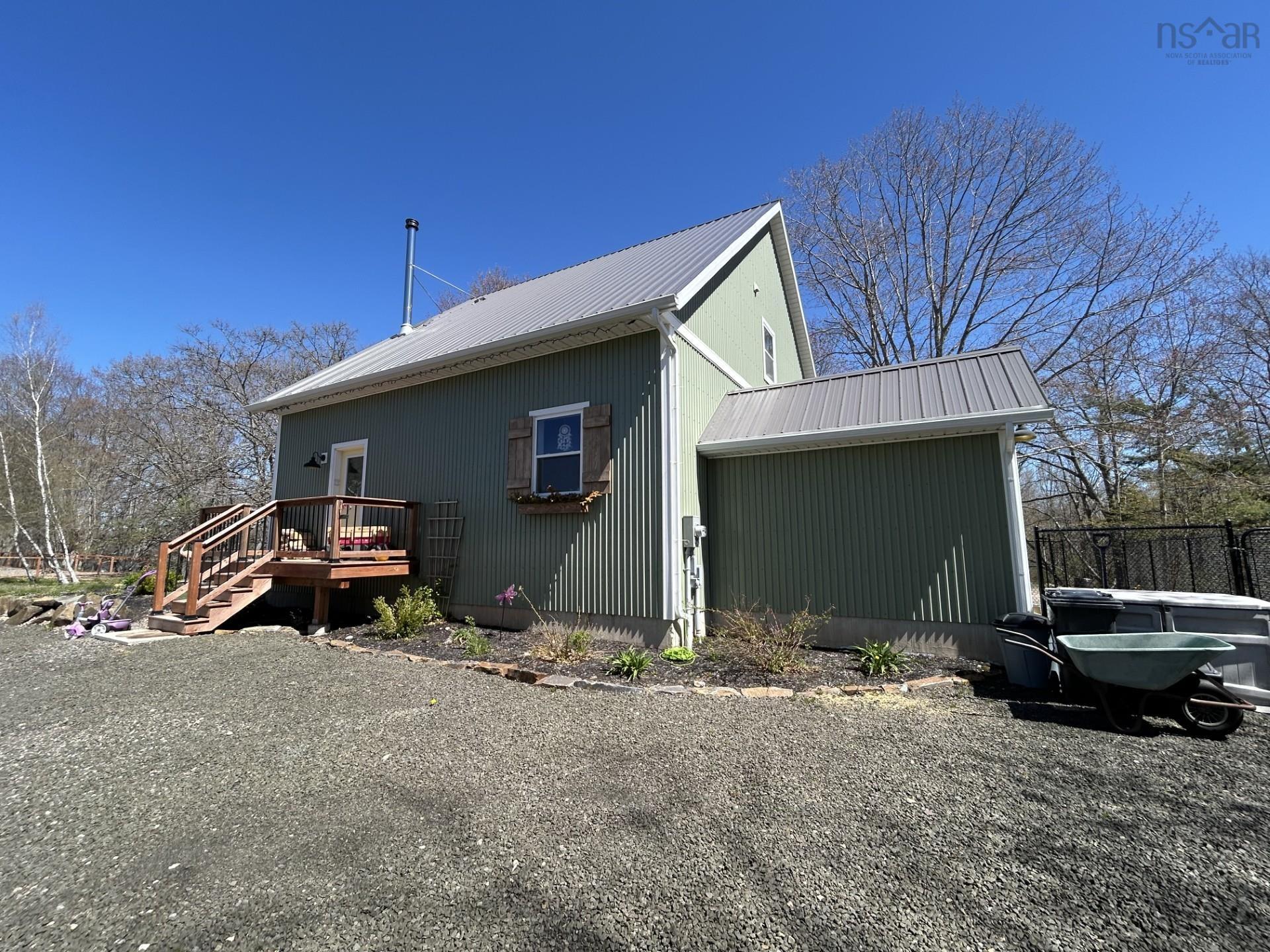 $547,500.00: 12572 1 Highway, Brickton