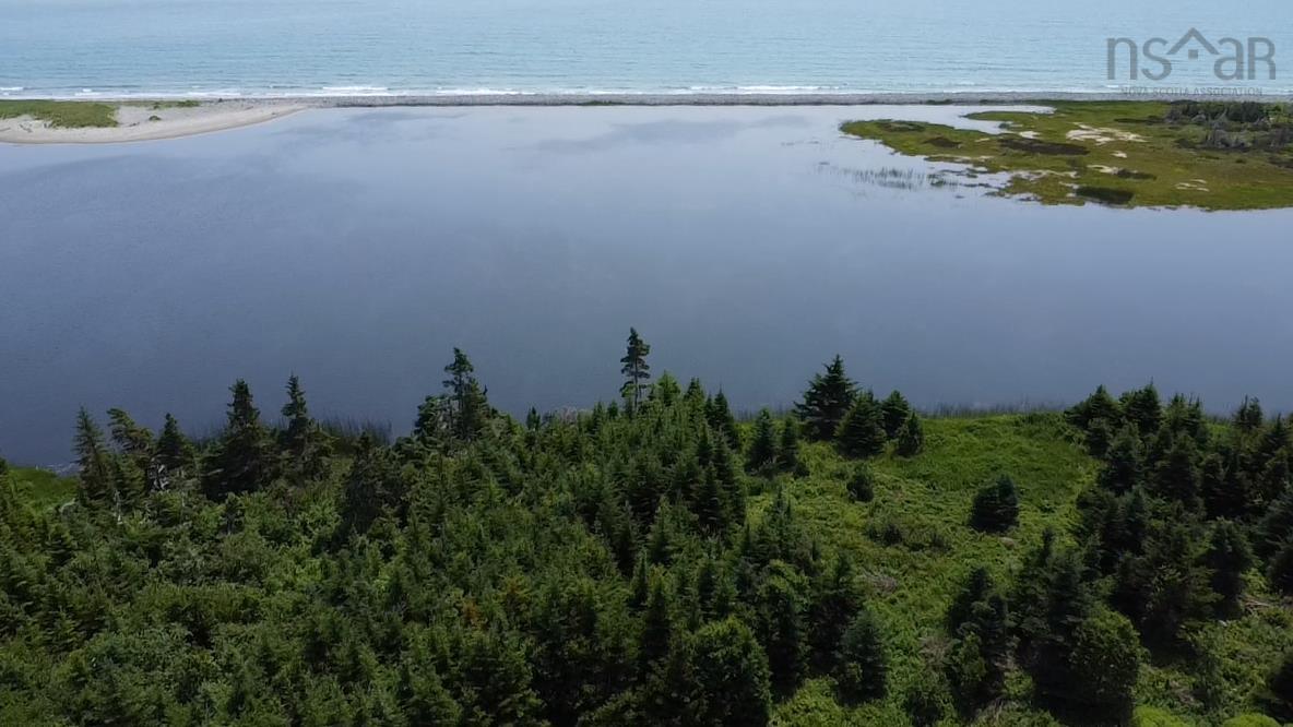 $189,900.00: 31 Kaakwogook Way, Clam Bay