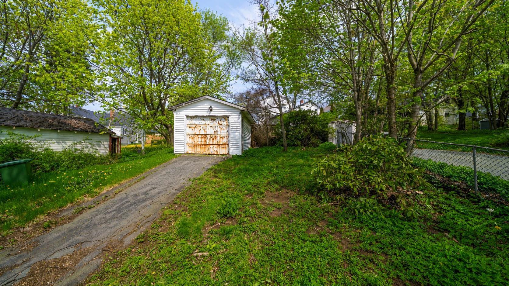 $499,900.00: 6949 Chebucto Road, Halifax