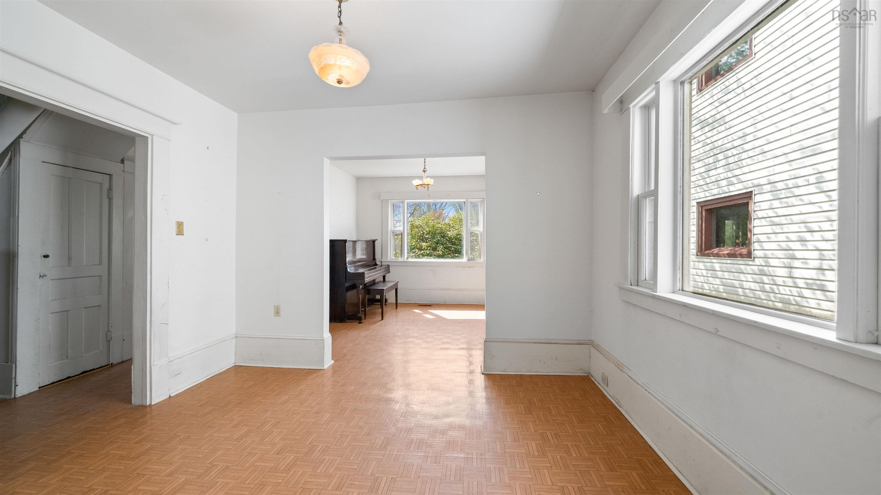 $499,900.00: 6949 Chebucto Road, Halifax