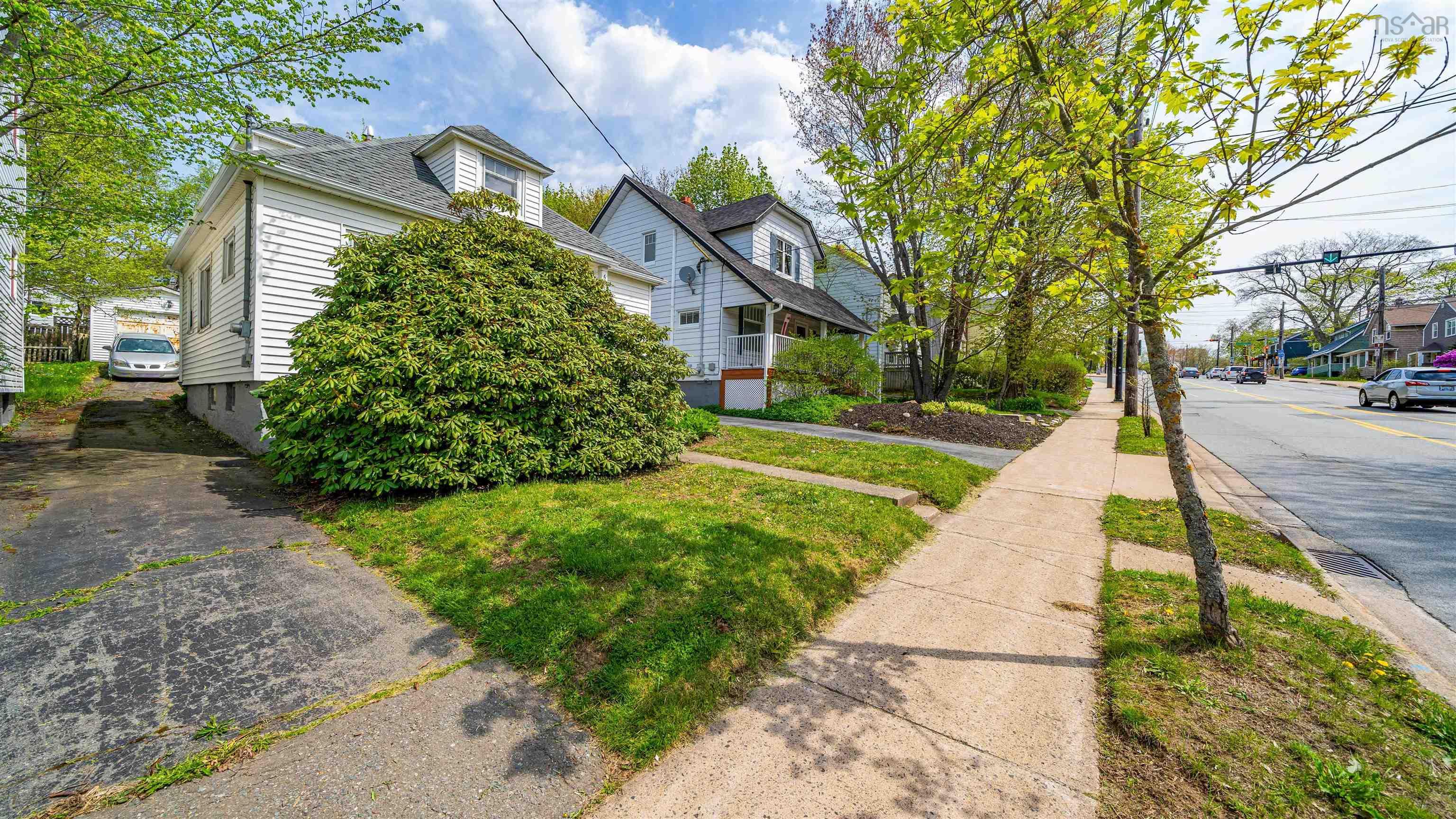 $499,900.00: 6949 Chebucto Road, Halifax