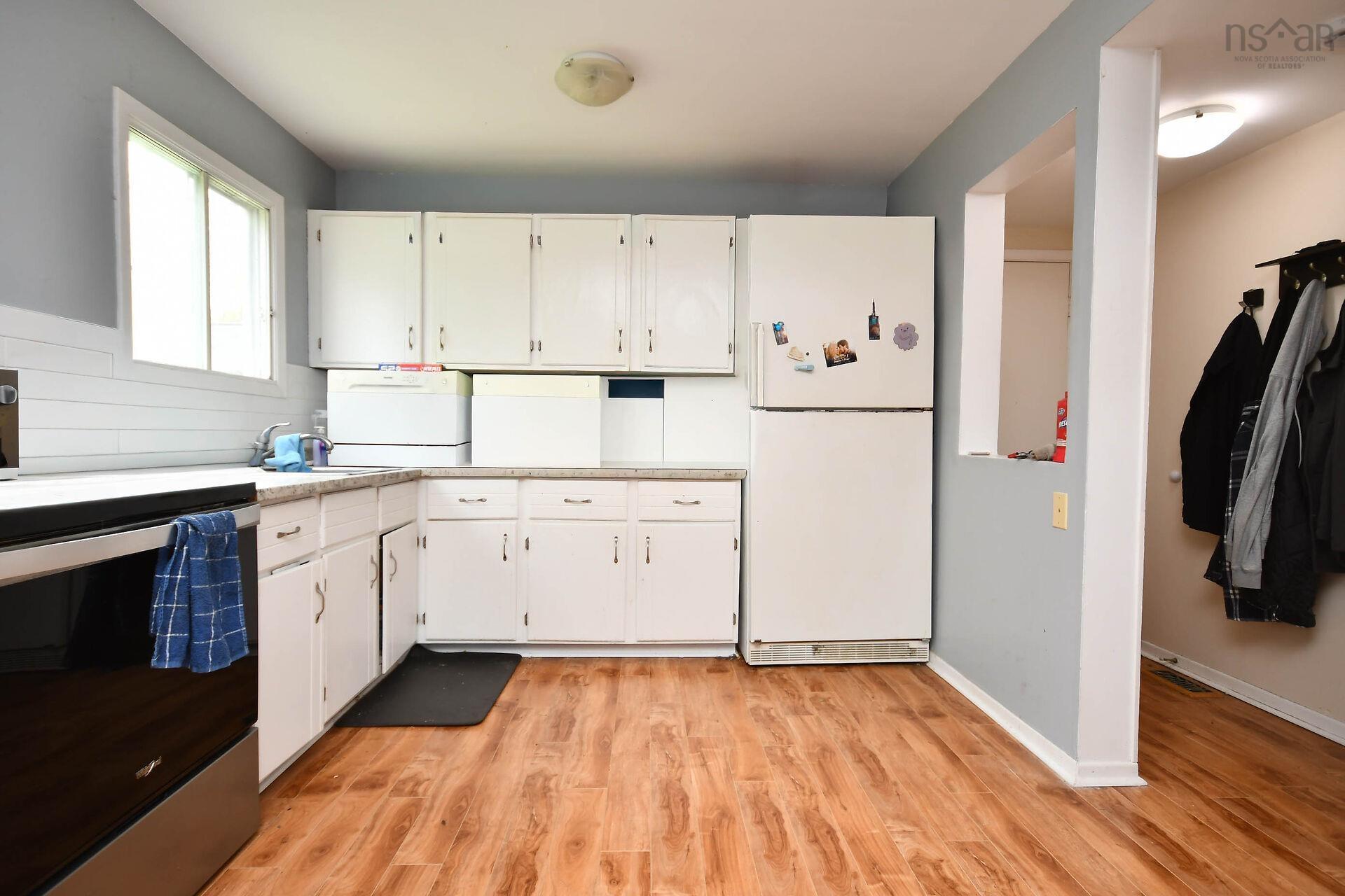 37 Armbro Lane, Cole Harbour, NS (MLS 202611644)