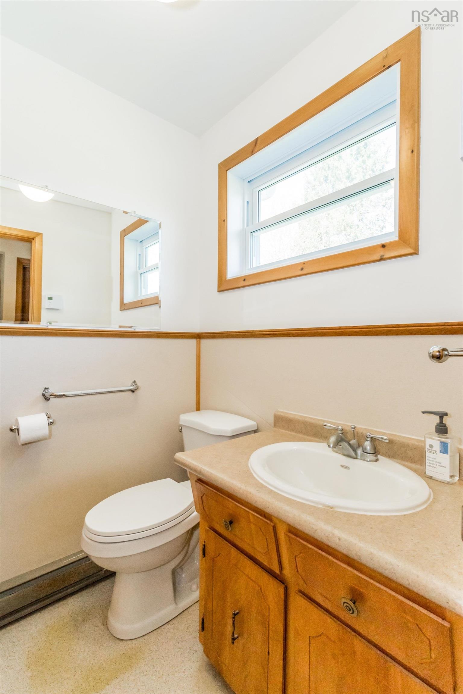 $349,000.00: 5143 Highway 1, Granville Centre