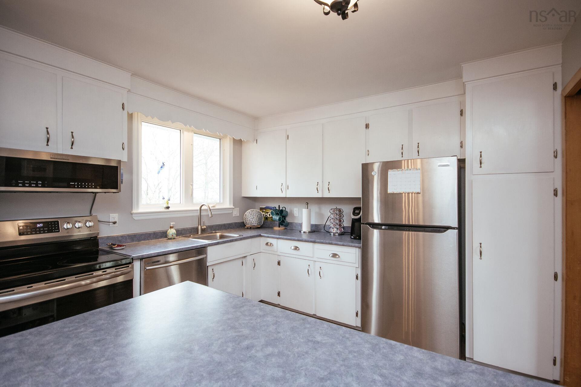 $500,000.00: 79 Lucien Drive, Dartmouth