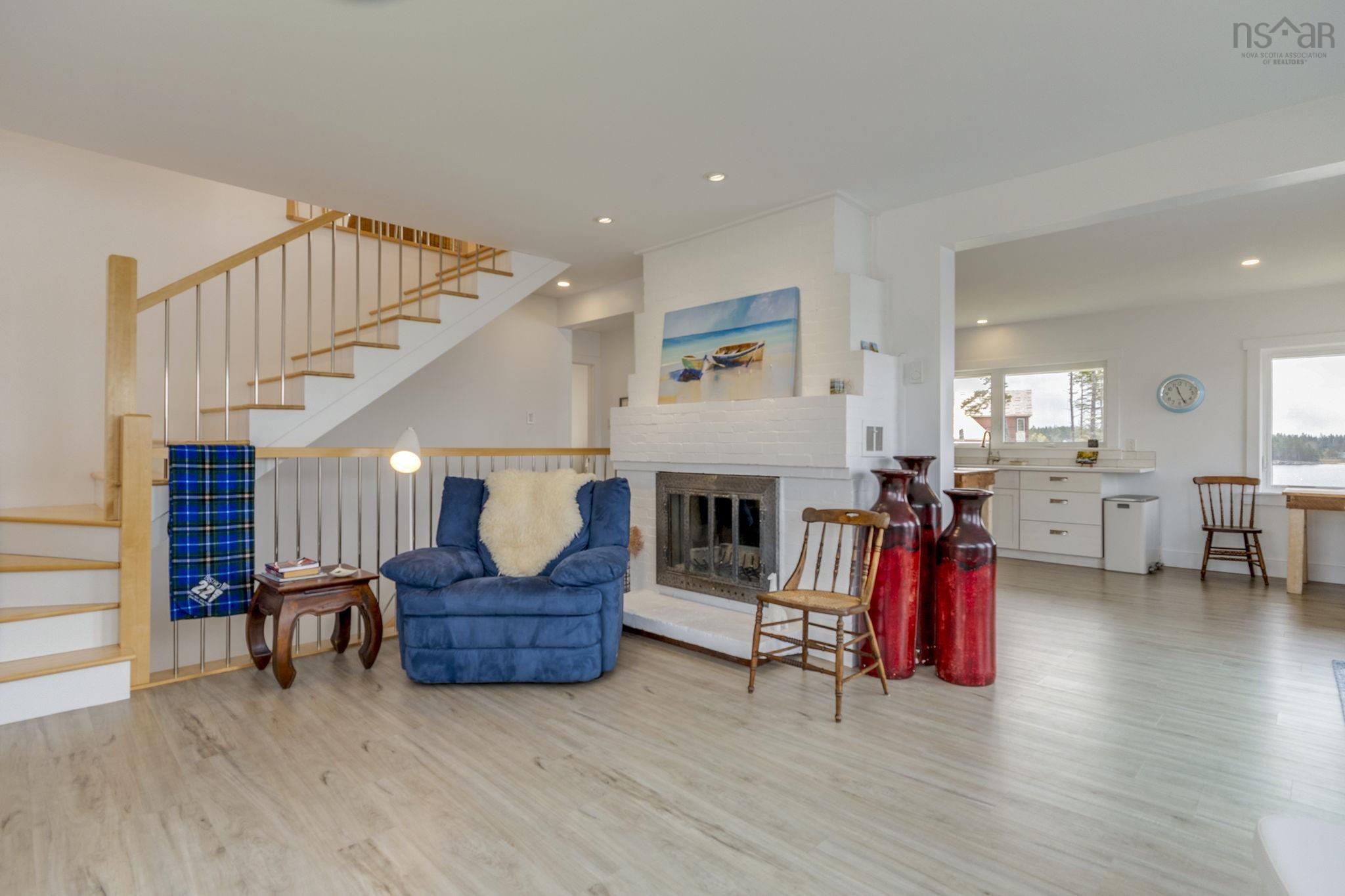$889,900.00: 10380 hwy 7 Oyster Pond, Oyster Pond