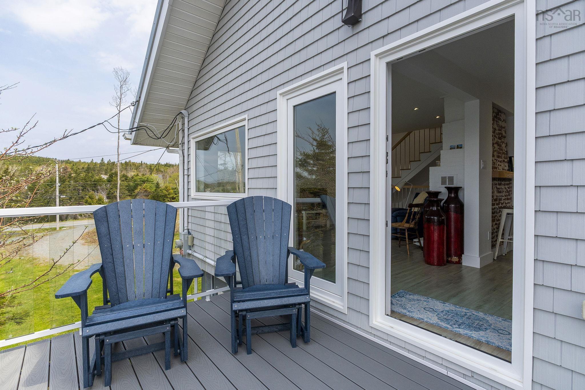 $889,900.00: 10380 hwy 7 Oyster Pond, Oyster Pond