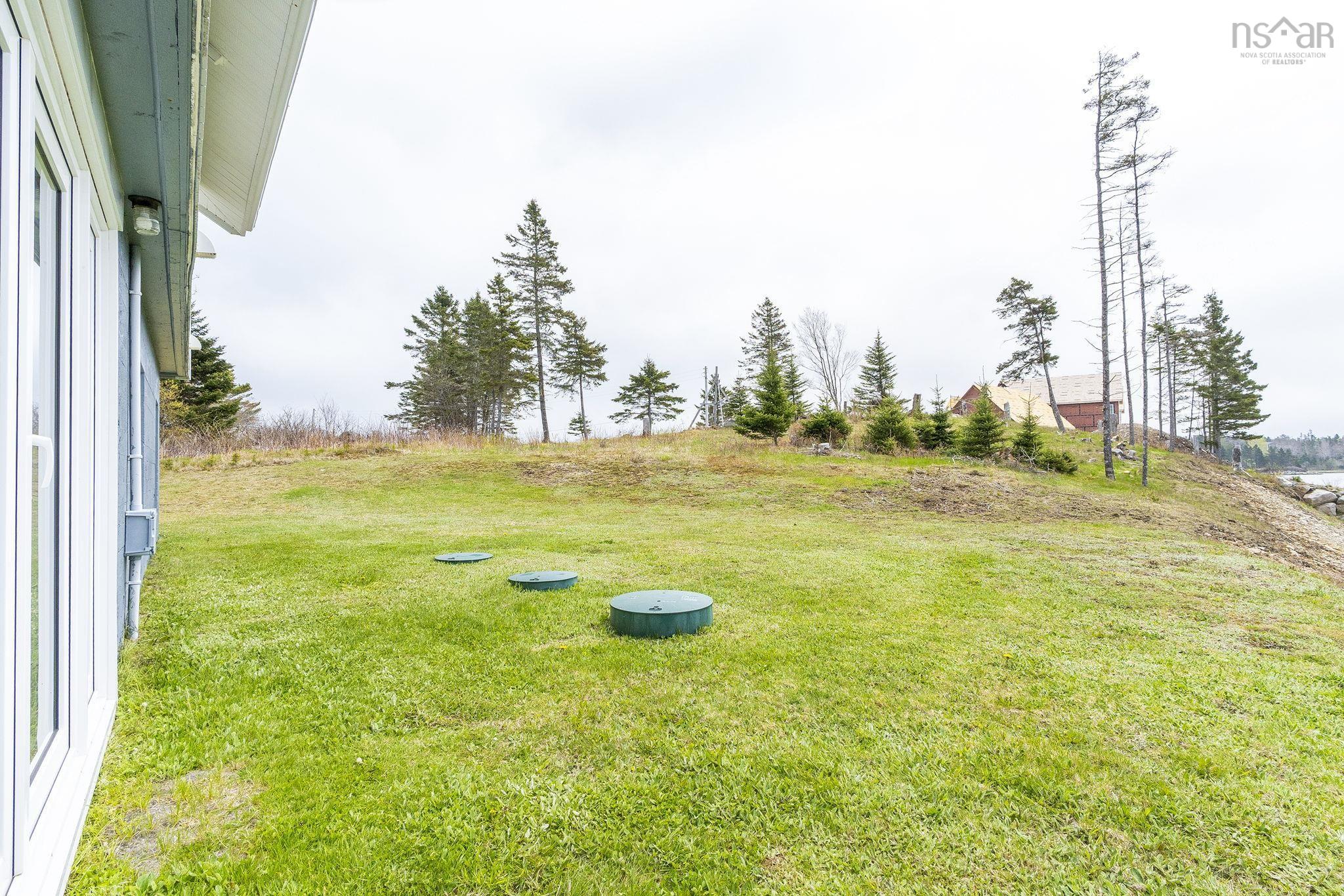$889,900.00: 10380 hwy 7 Oyster Pond, Oyster Pond