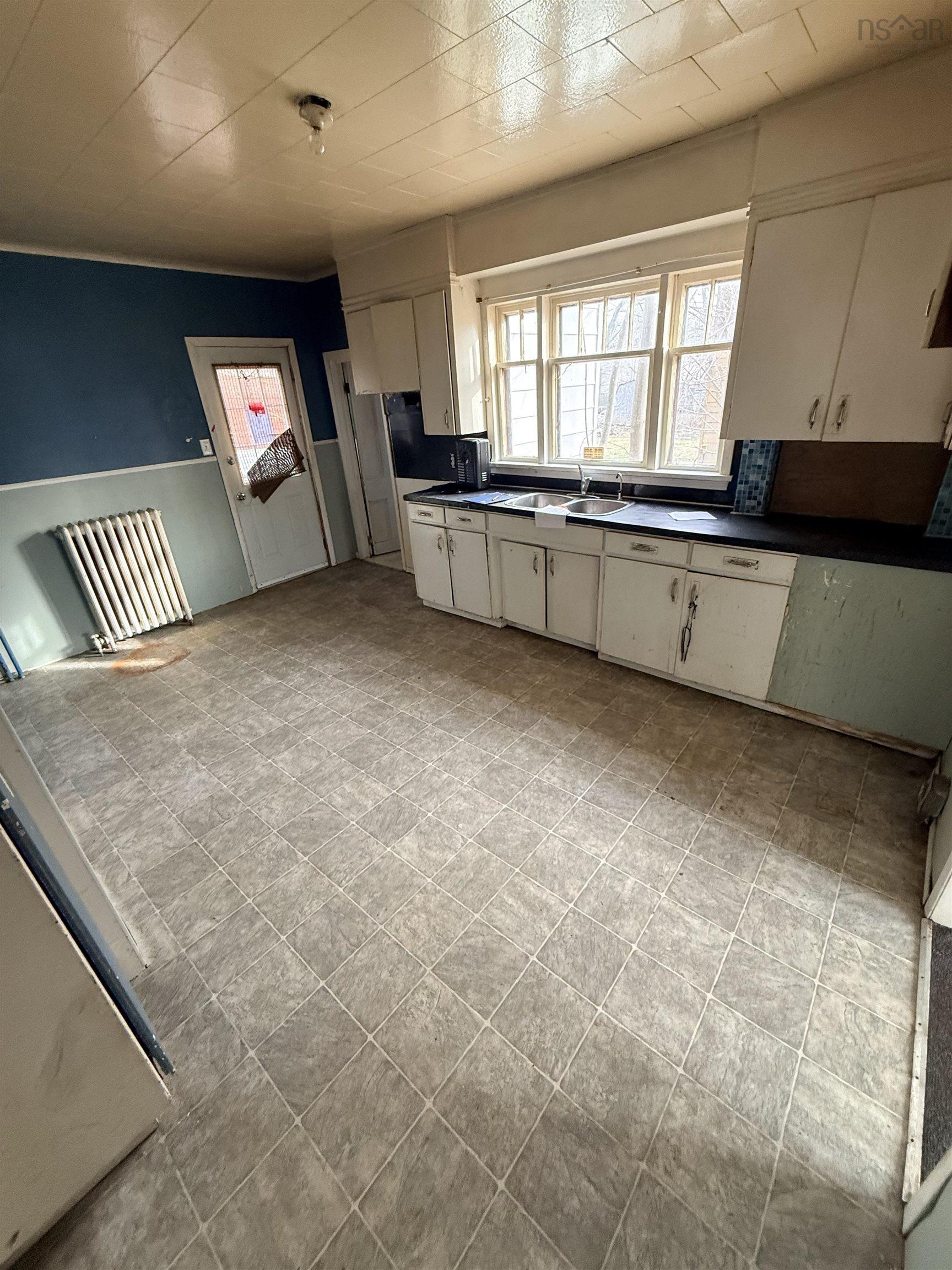 $99,000.00: 25 Queen Street, Sydney Mines