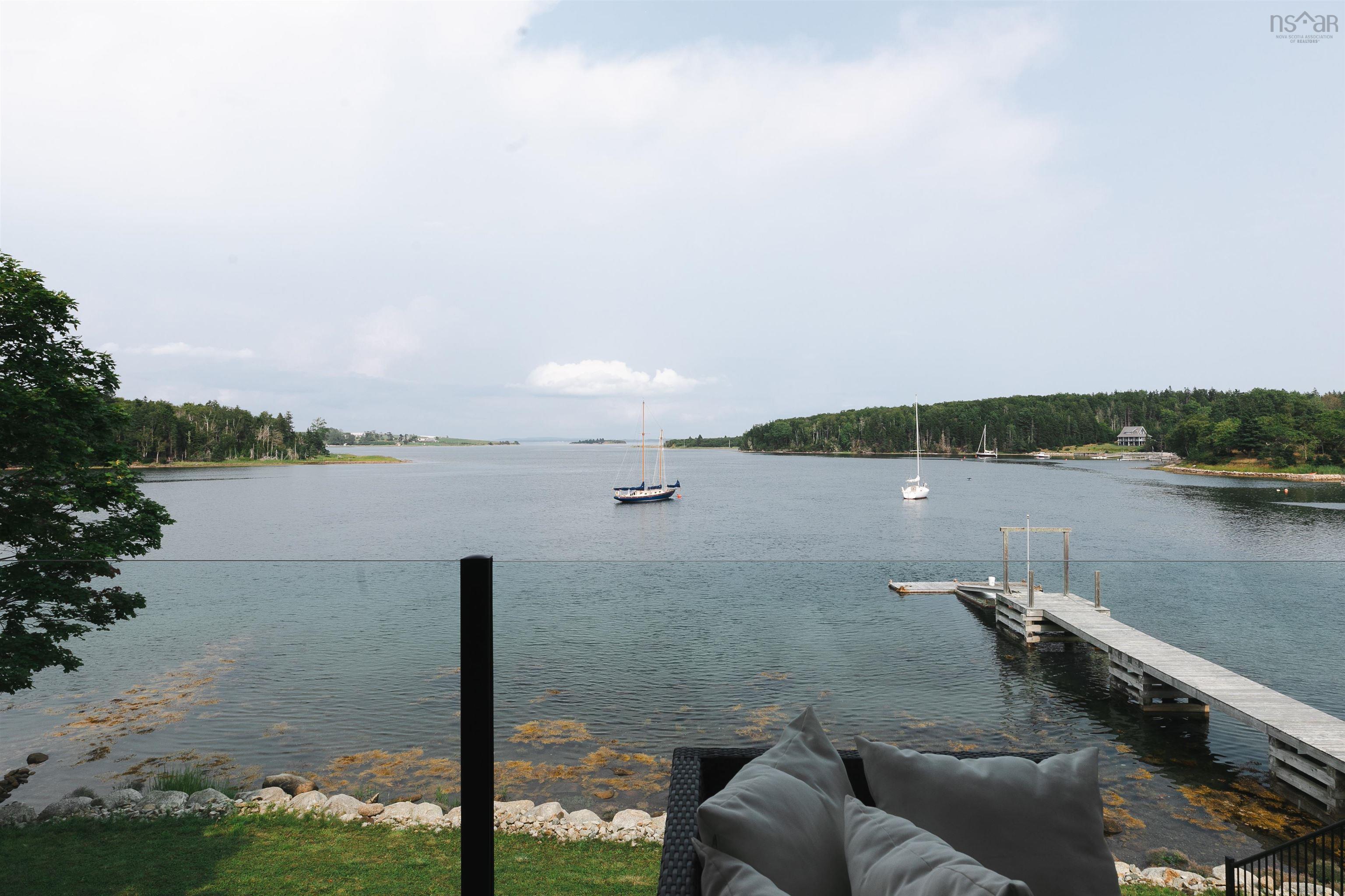 $1,150,000.00: 216 Hebb Point Road, Heckmans Island