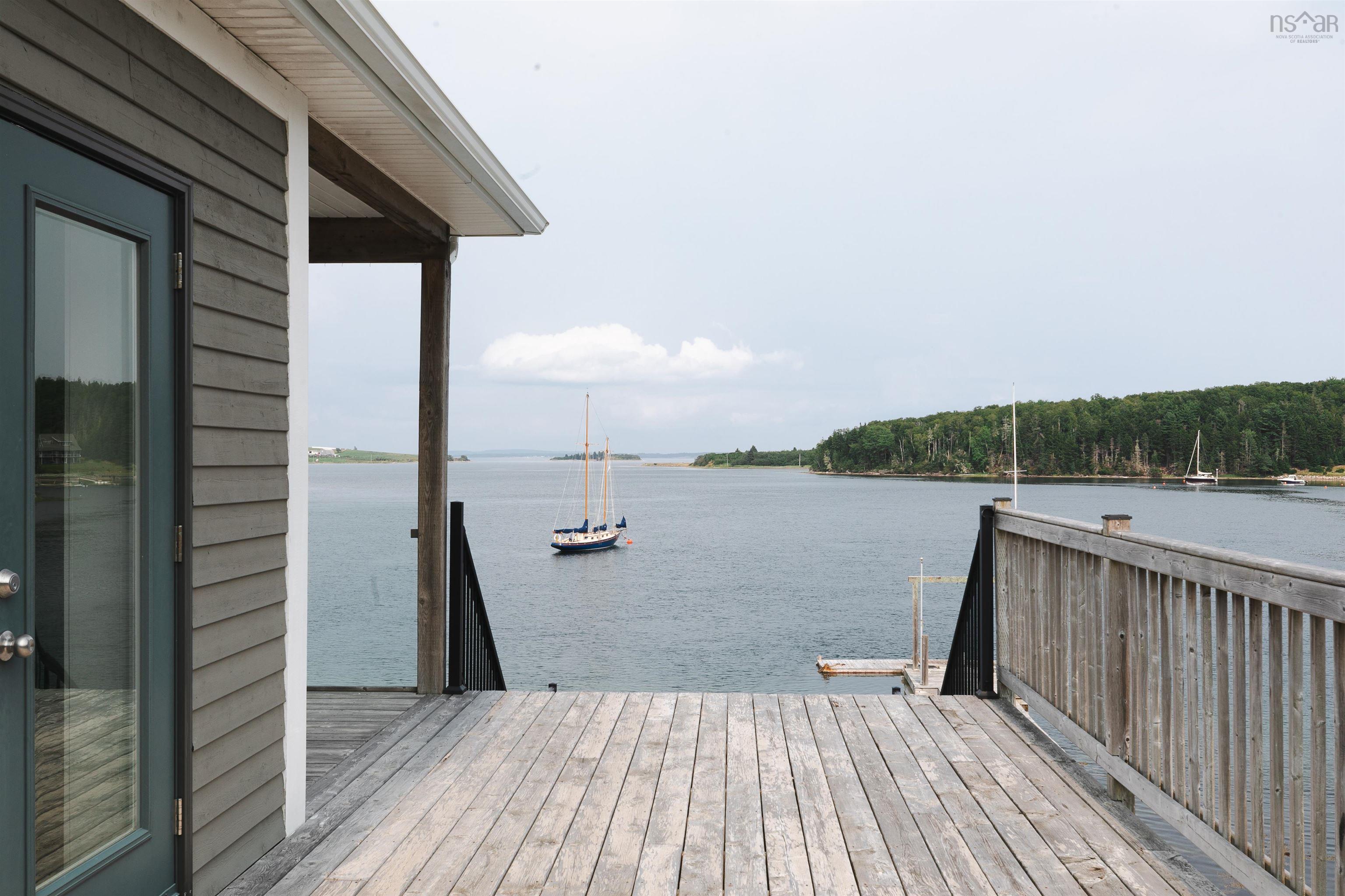 $1,150,000.00: 216 Hebb Point Road, Heckmans Island