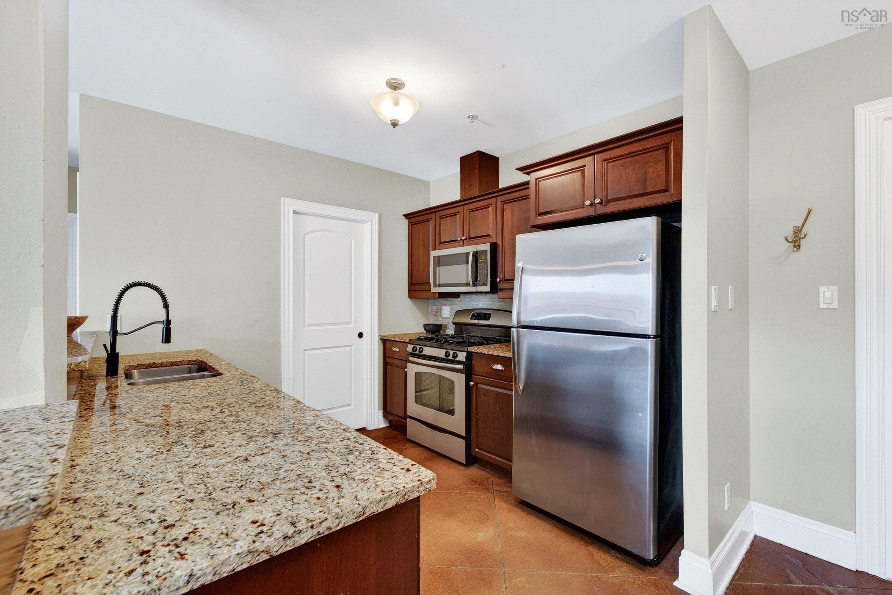 503 70 Ochterloney Street, Dartmouth, NS (MLS 202611676)