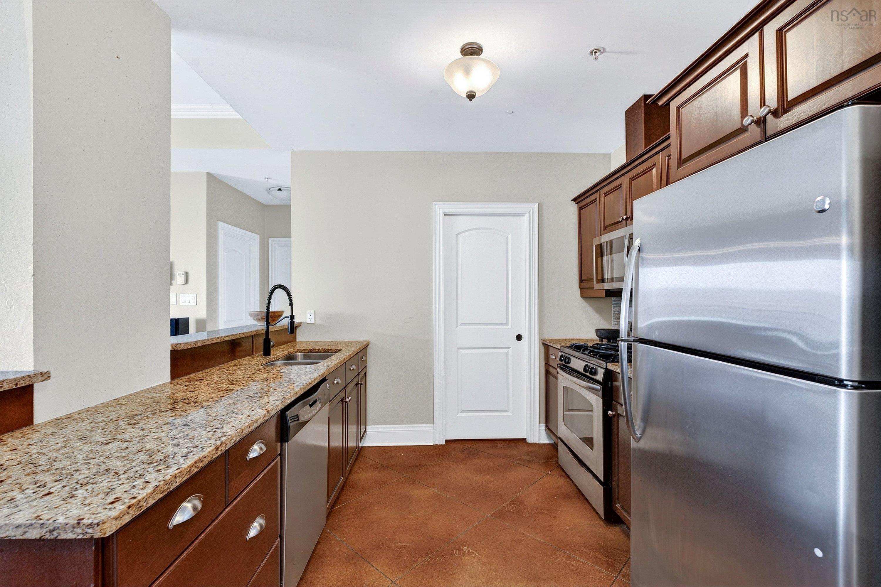 503 70 Ochterloney Street, Dartmouth, NS (MLS 202611676)