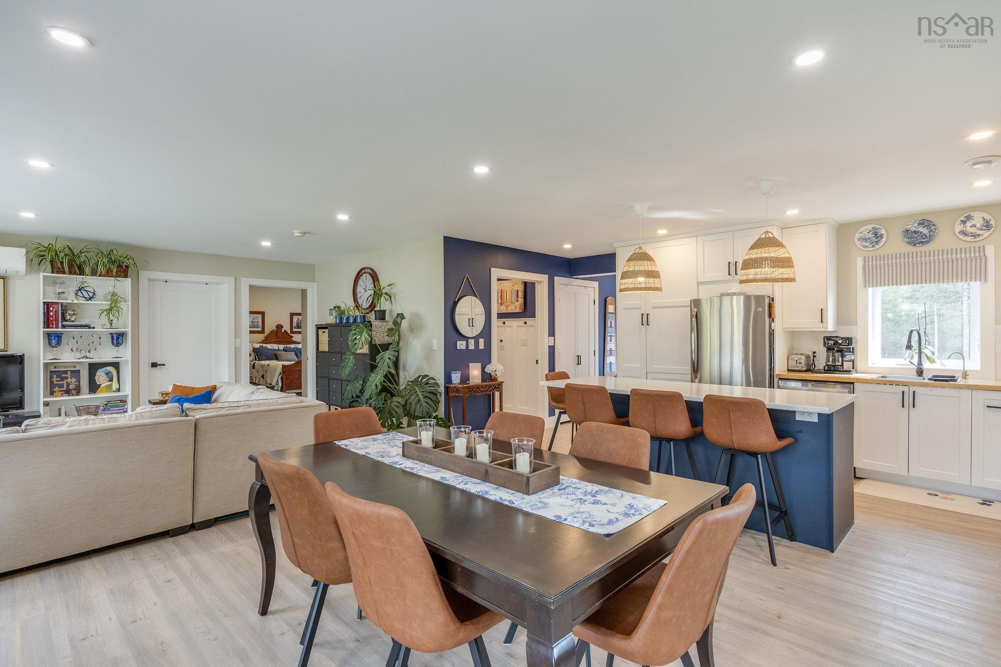 $535,000.00: 8 Alexander Avenue, Waterloo Lake