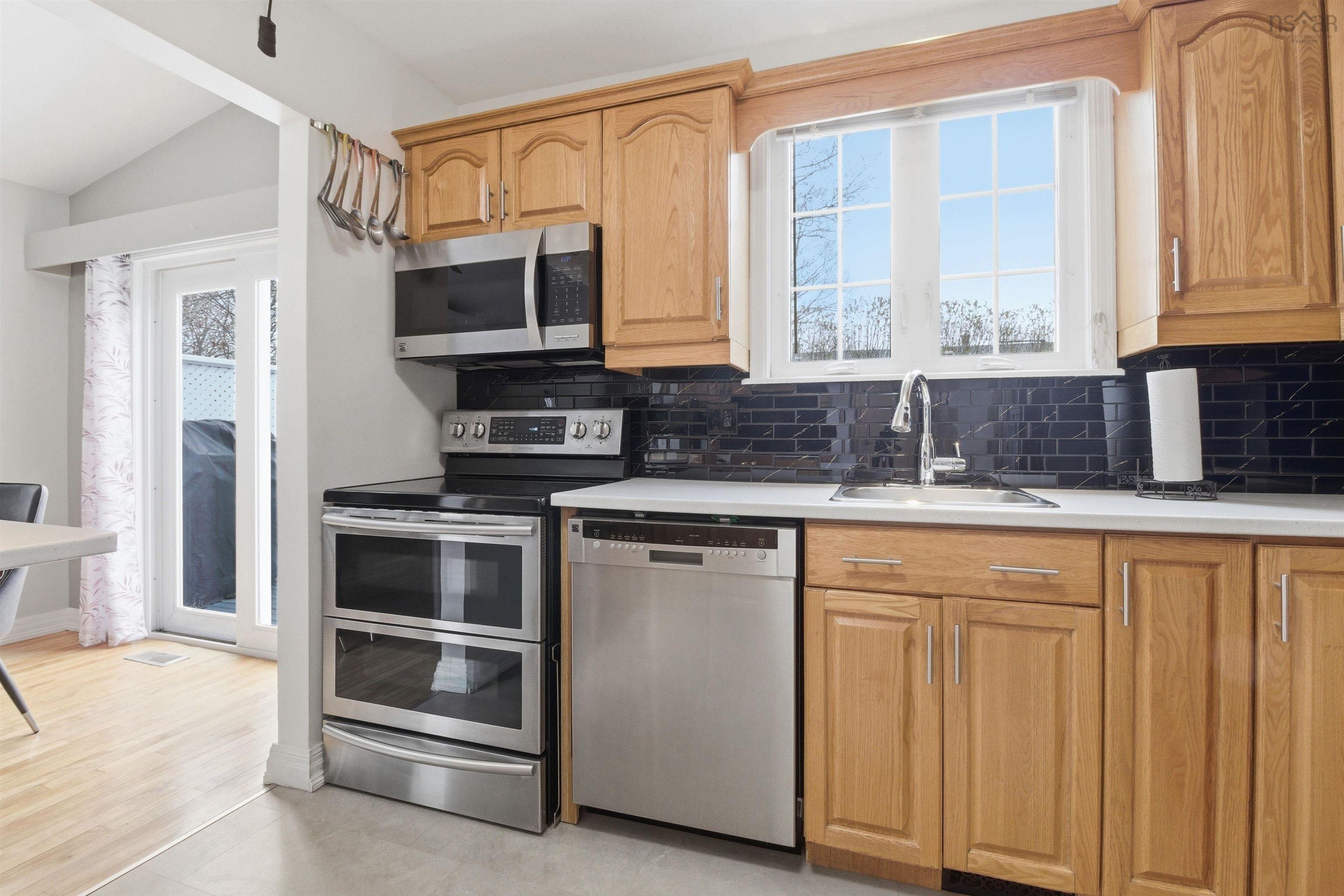 $584,900.00: 124 Gourok Avenue, Dartmouth