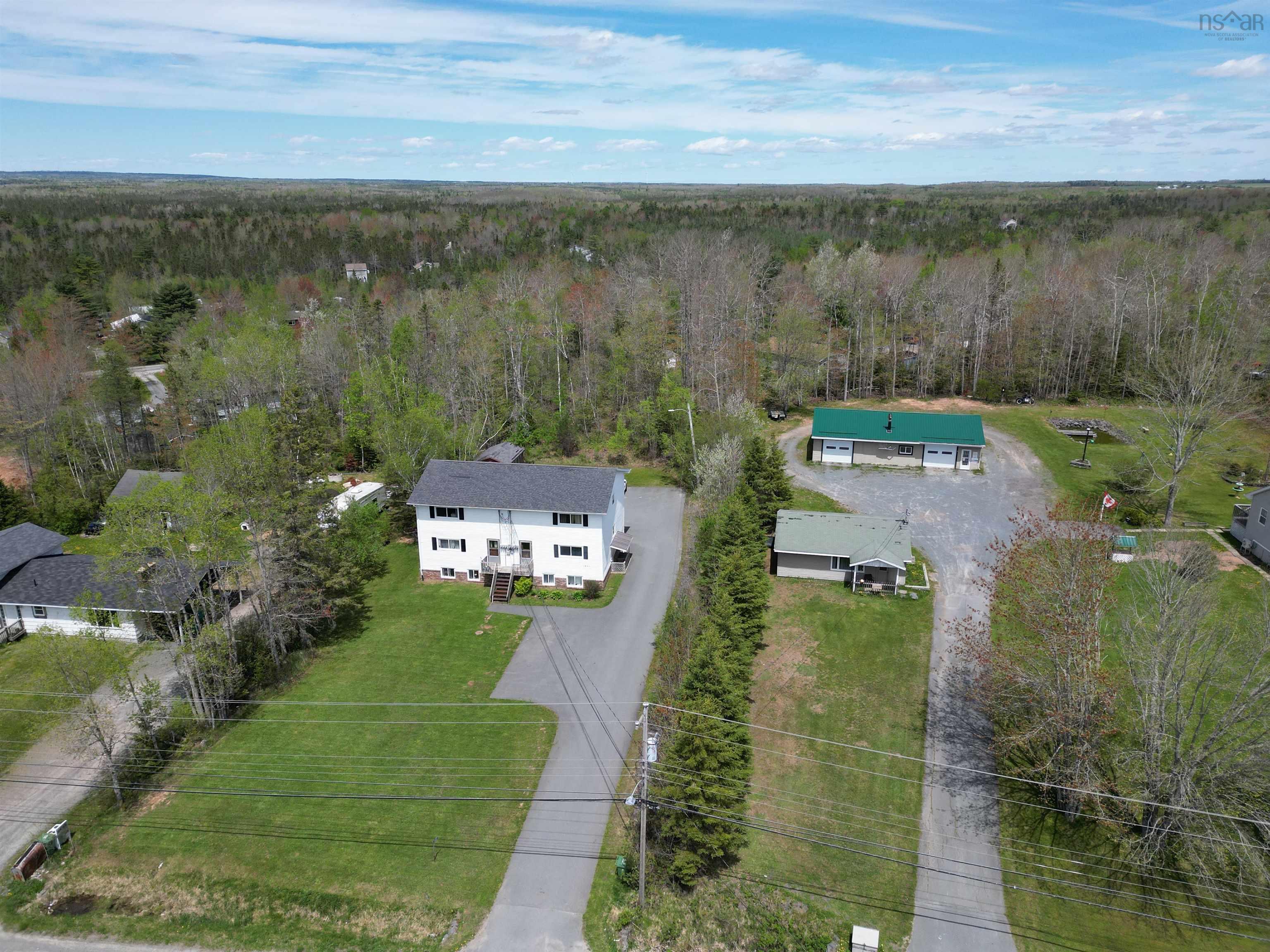 $925,000.00: 1463 Highway 214, Nine Mile River