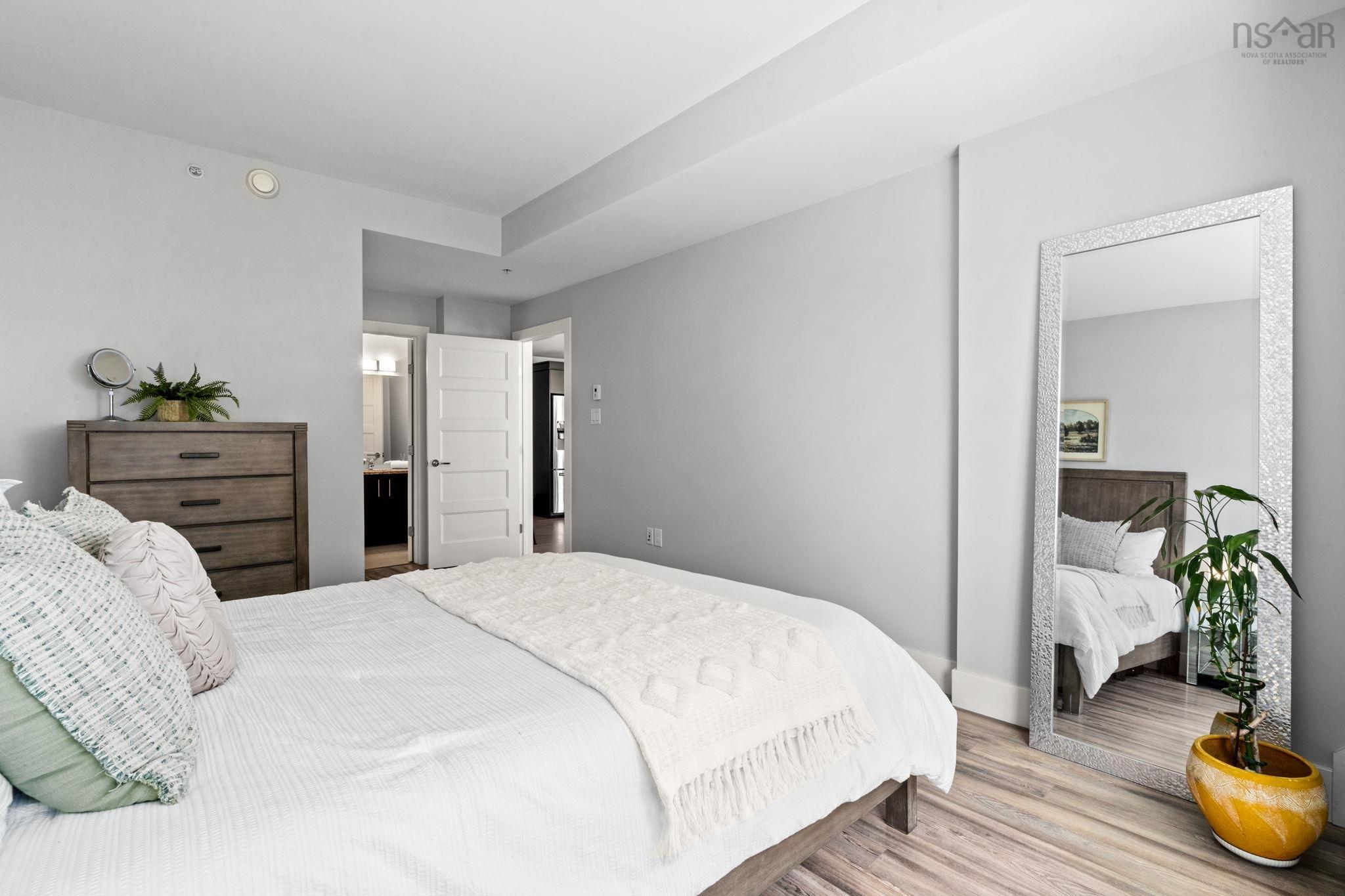 402 15 Kings Wharf Place, Dartmouth, NS (MLS 202611718)