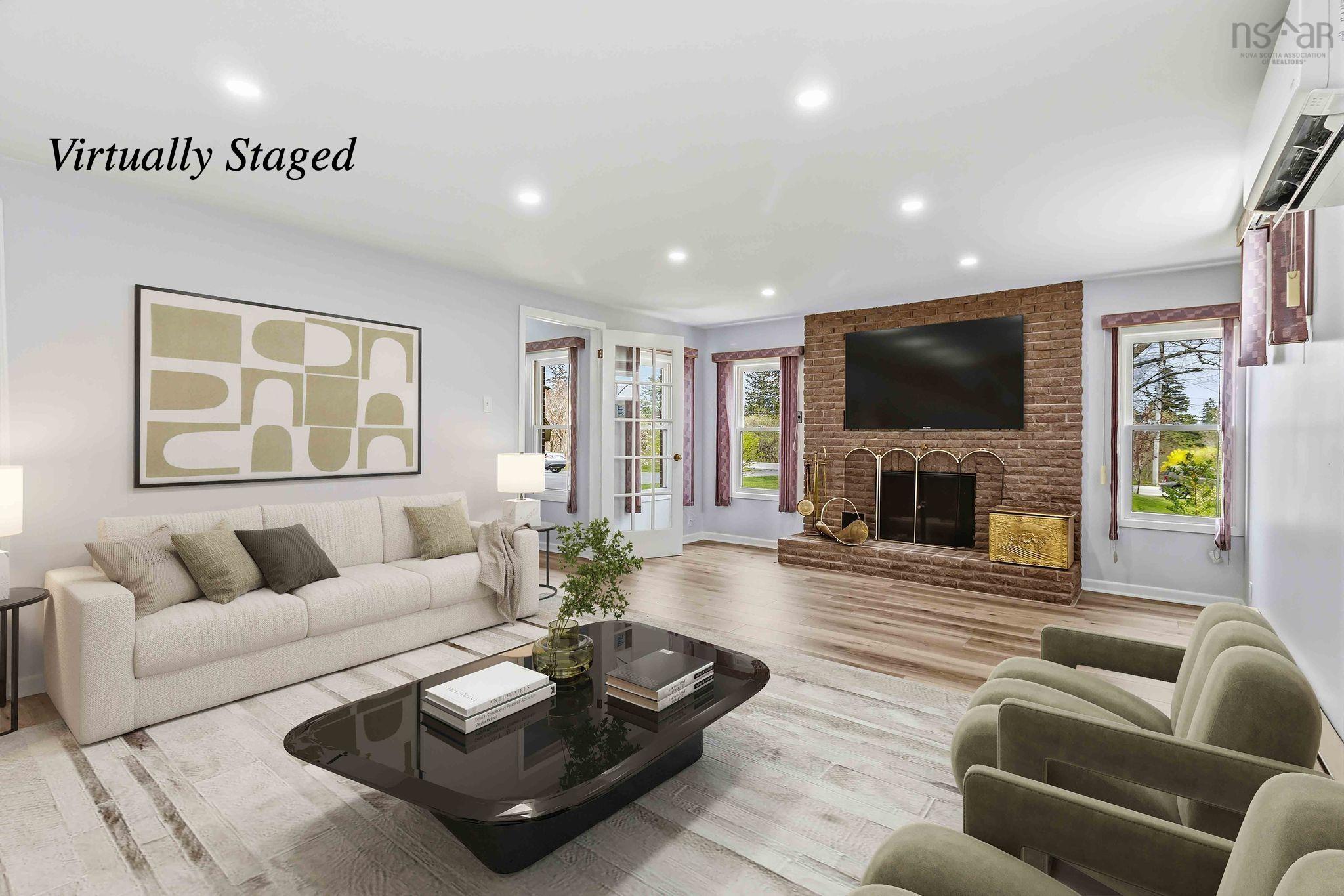 $649,000.00: 6642 Highway 3, Hunts Point