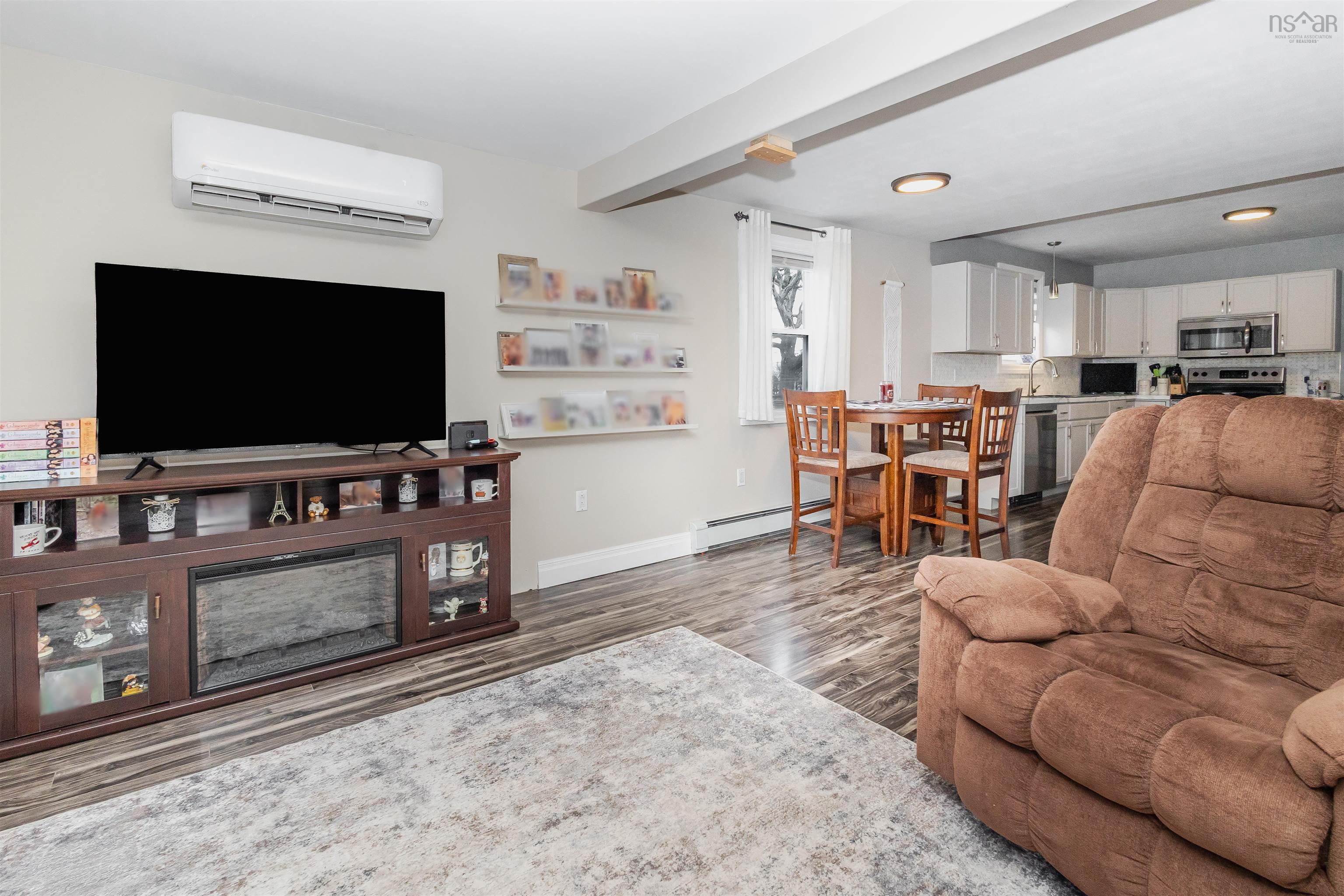 $199,000.00: 664 George Street, New Waterford