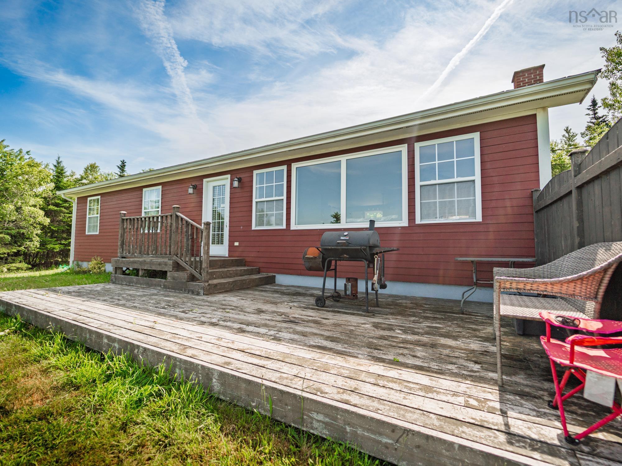 $375,000.00: 887 Sandy Point Road, Sandy Point