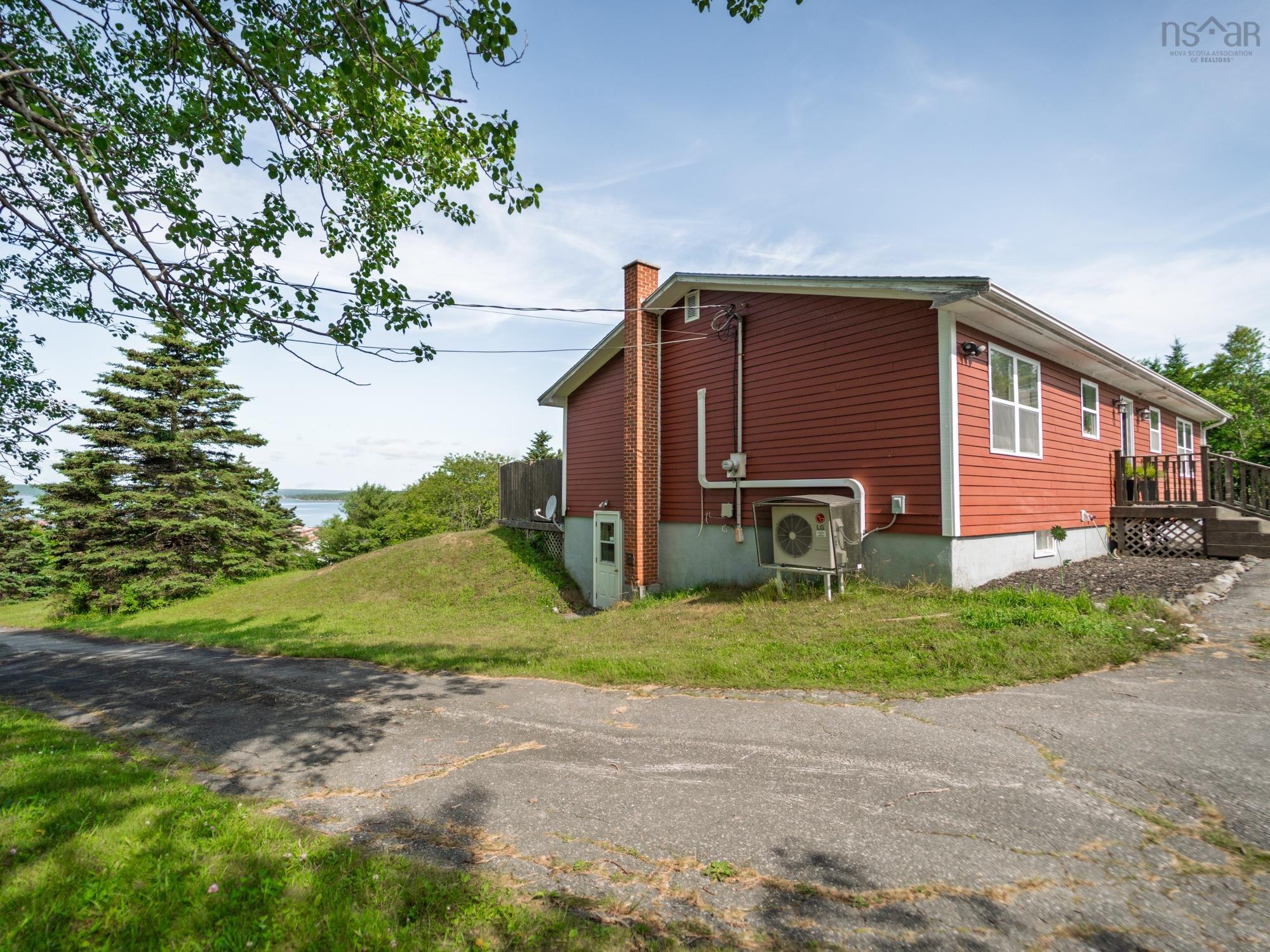 $375,000.00: 887 Sandy Point Road, Sandy Point