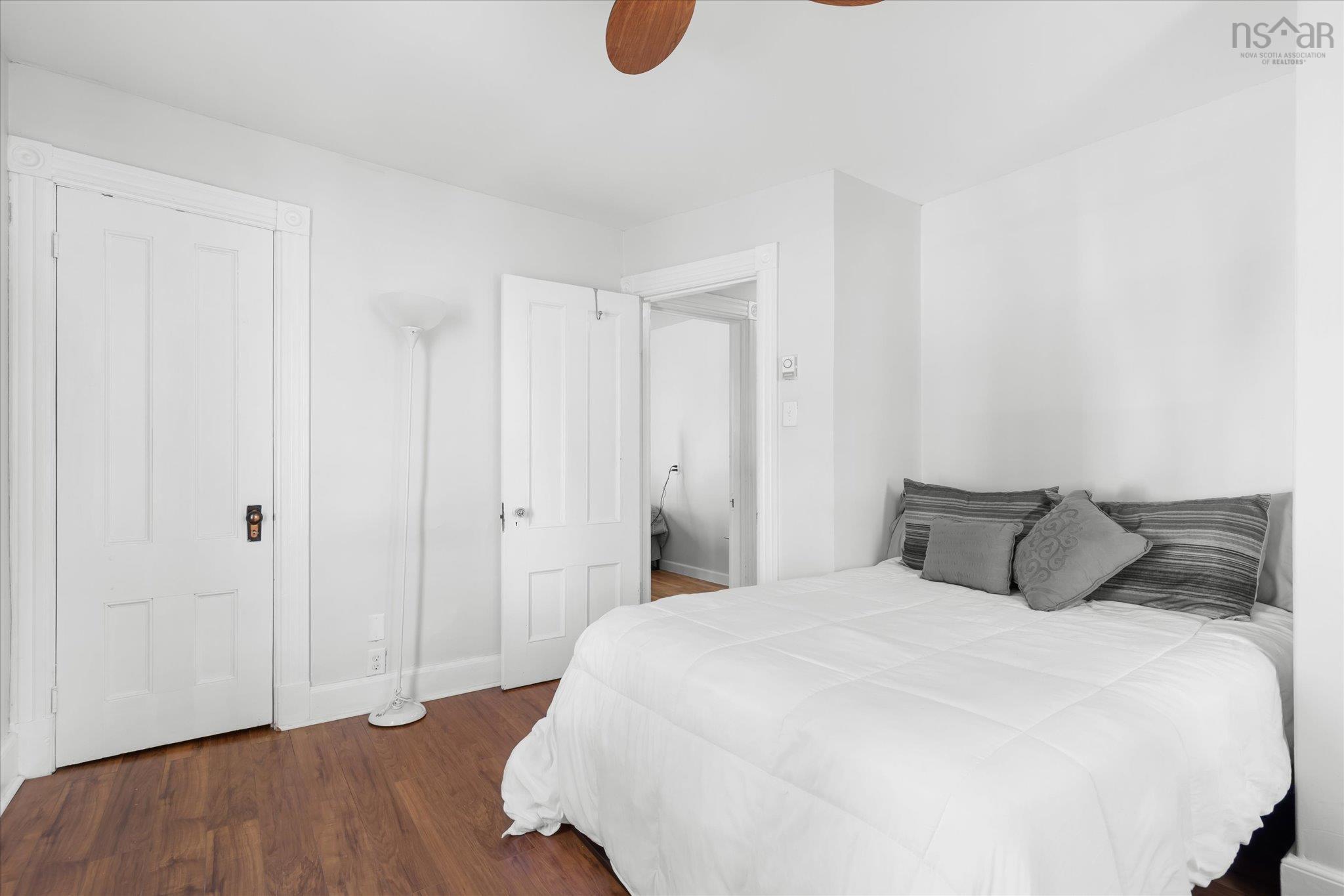 $649,900.00: 99 Dufferin Street, Bridgewater